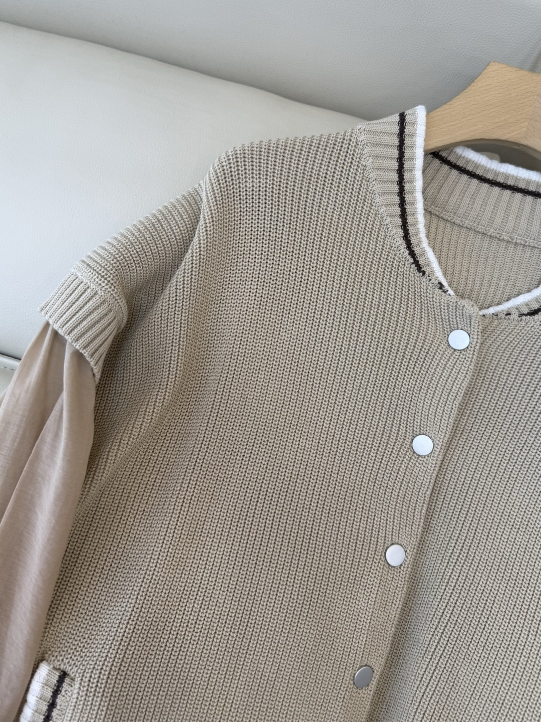 LZM26005-1#新款毛衣💕BC 最新款 V领100% 棉 长袖拼接 开衫针织 白色 杏色 SML