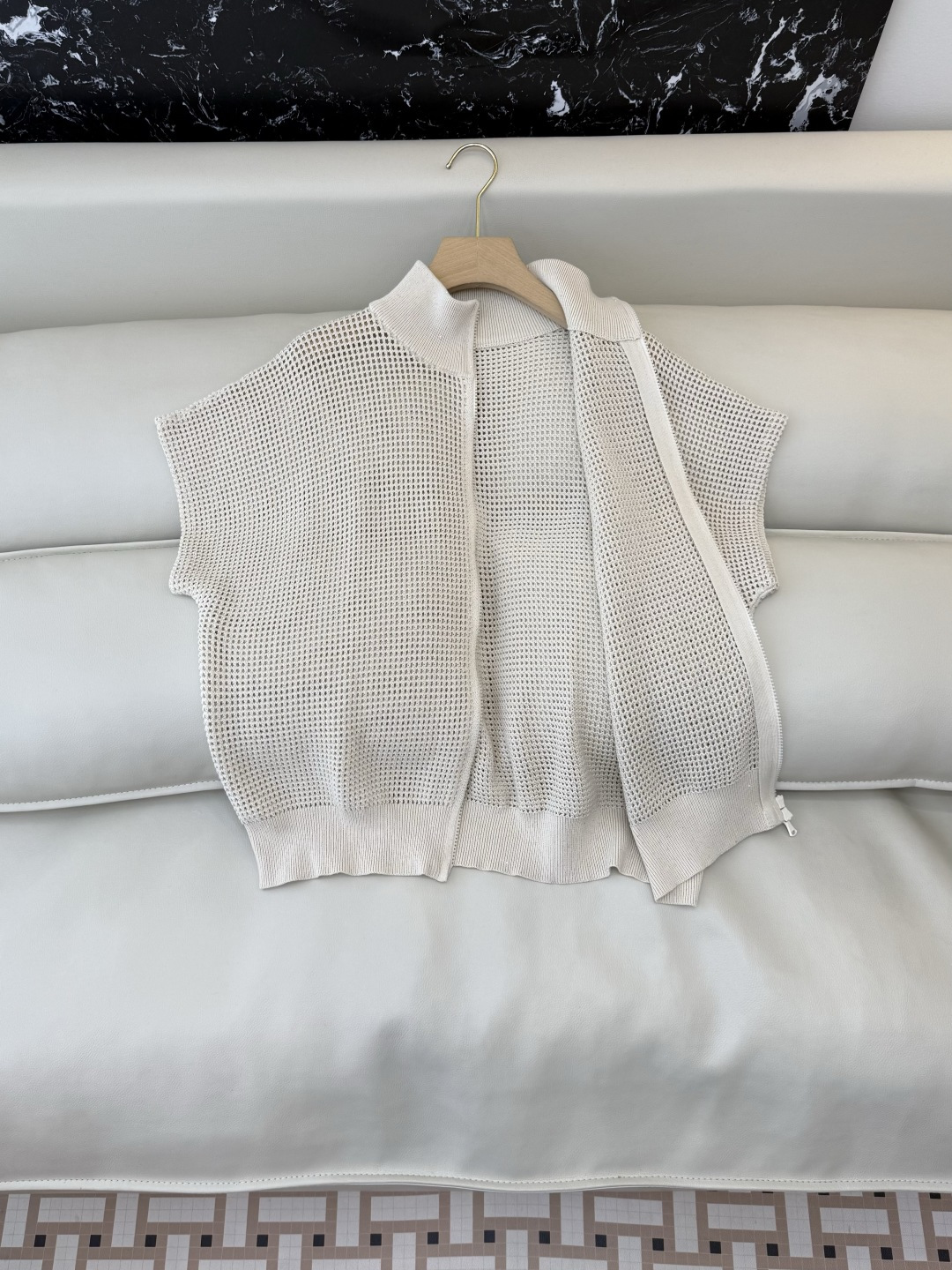 LZM26003#新款针织衫💕BC 最新款短袖拉链镂空设计针织 米色 SML