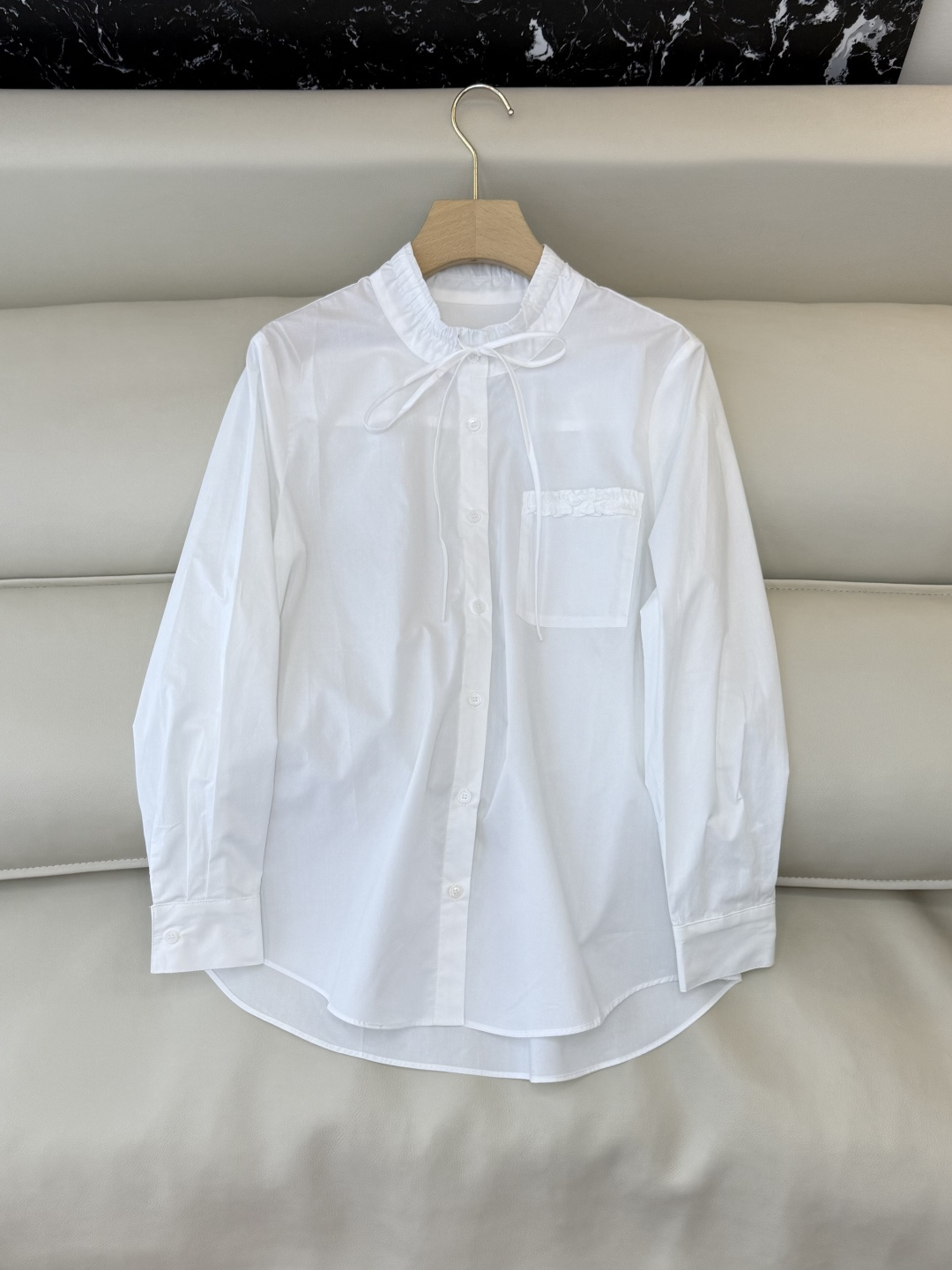 NO:717027,BS1072#New top miu home style bow cotton long-sleeved top white black SMLXL,,miumiu,19860909BS1072#新款上衣 miu 家 风格蝴蝶结 棉 长袖上衣 白色 黑色 SMLXL,,miumiu,,Women's clothing