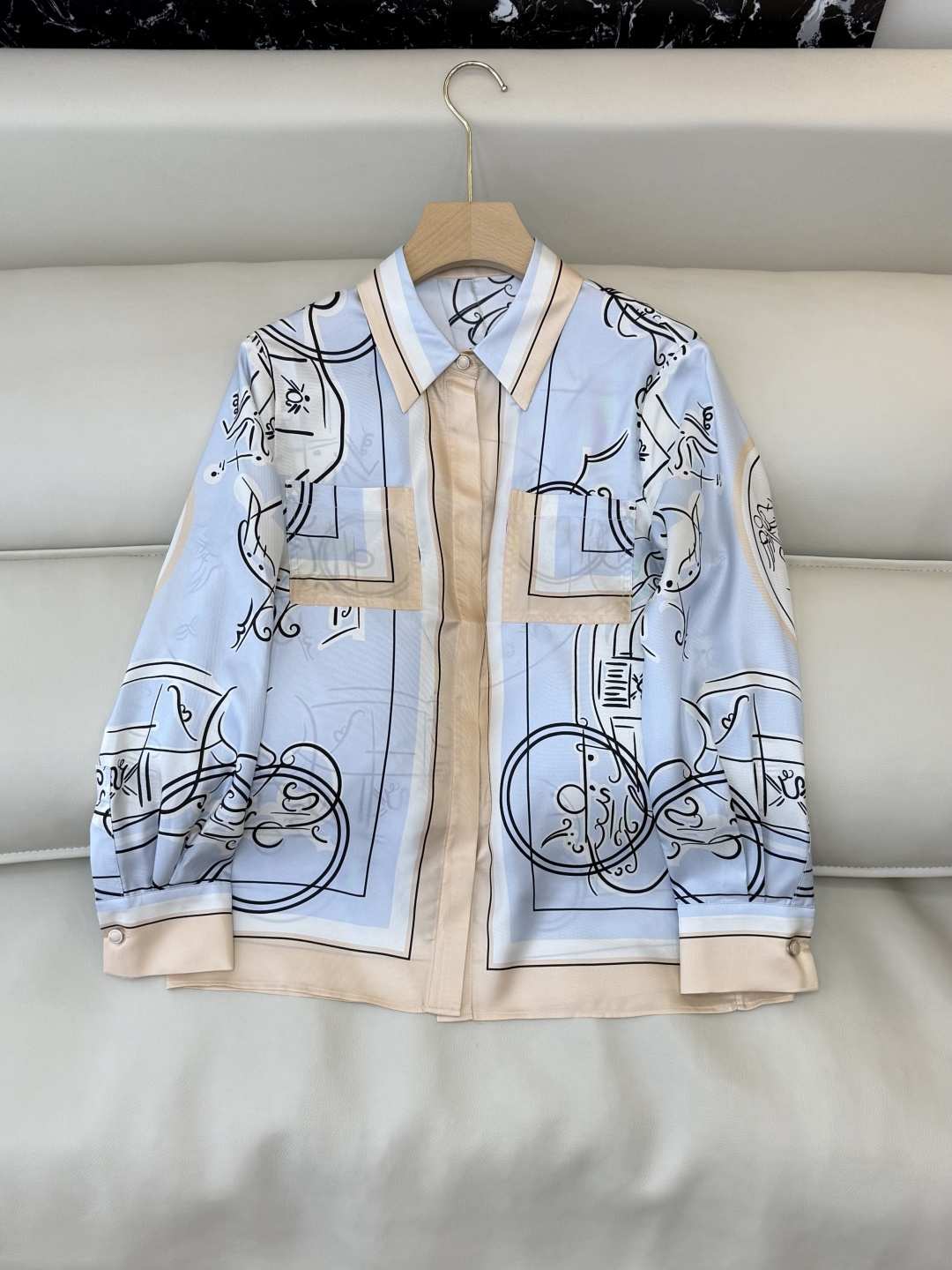 NO:717042,BS1079# New Shirt H Home Hermes Silk Positioning Printed Long Sleeve Shirt Blue 36-42,,hermes,shirts,real silk,19860909BS1079#新款衬衫 H家 爱马仕 真丝定位印花长袖衬衫 蓝色 36-42,,hermes,shirts,real silk,,Women's clothing