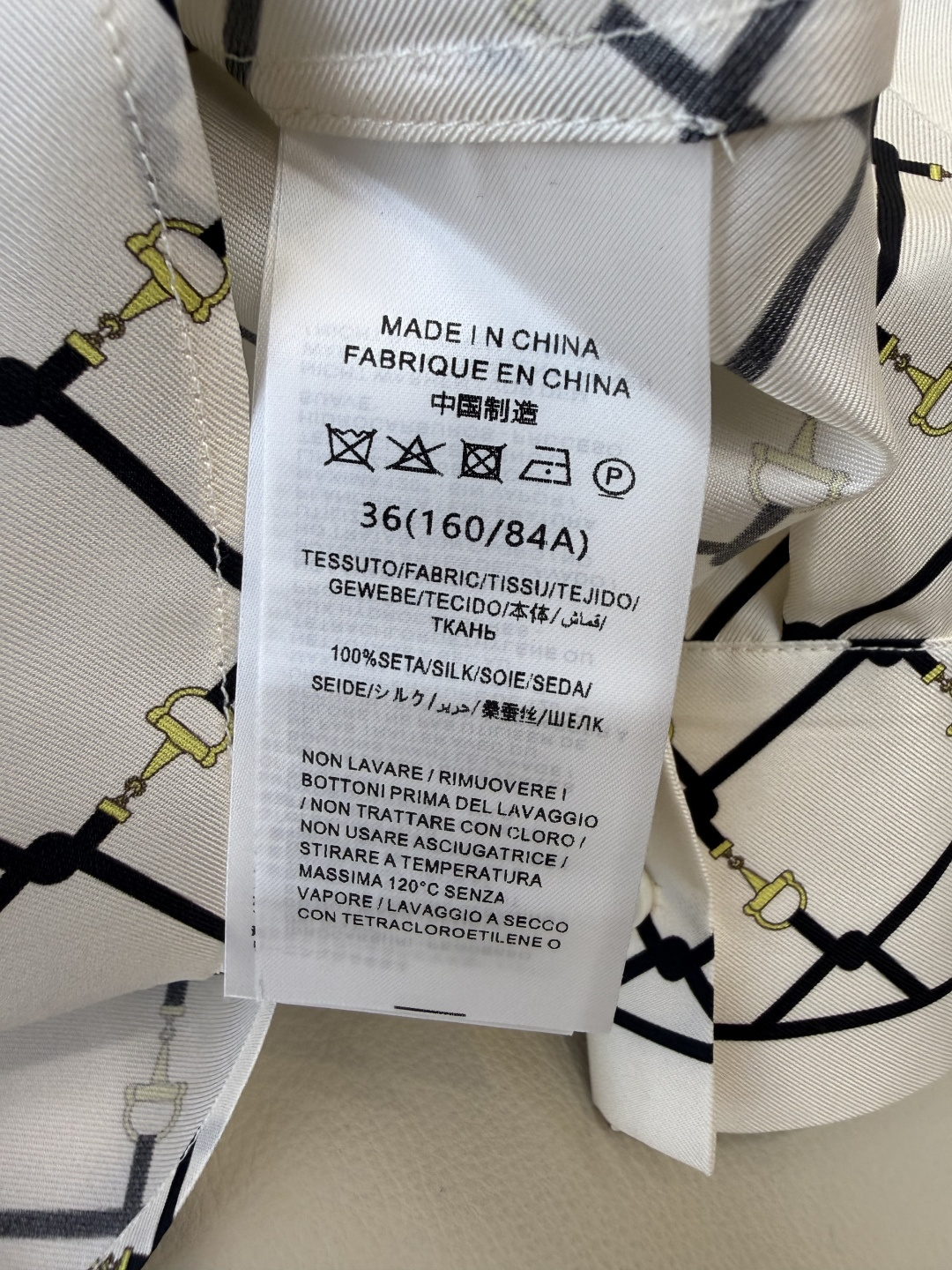 BS1078#新款衬衫💕gucci 100% 真丝 马蹄扣印花衬衫 上衣 36-42