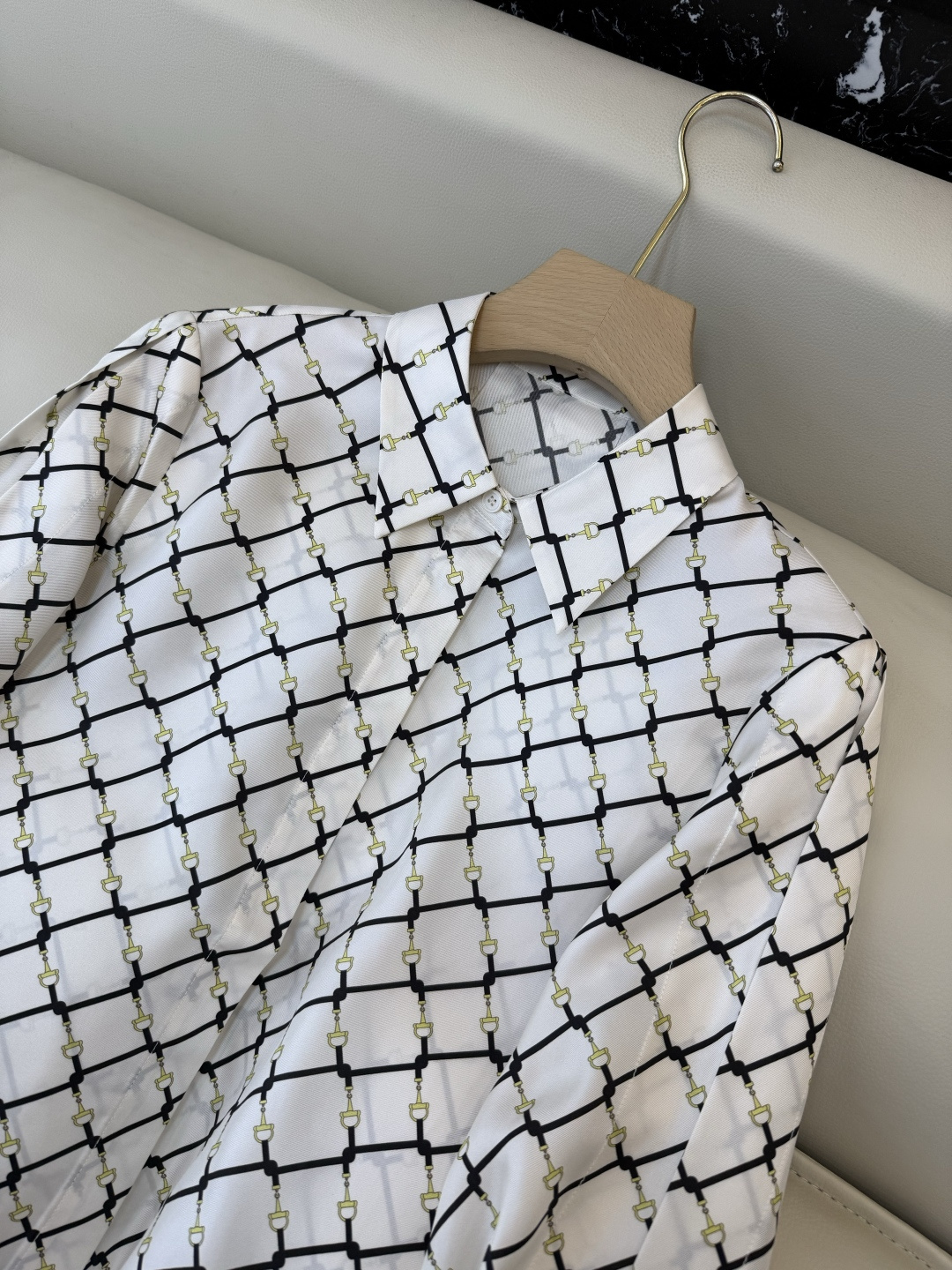 BS1078#新款衬衫💕gucci 100% 真丝 马蹄扣印花衬衫 上衣 36-42