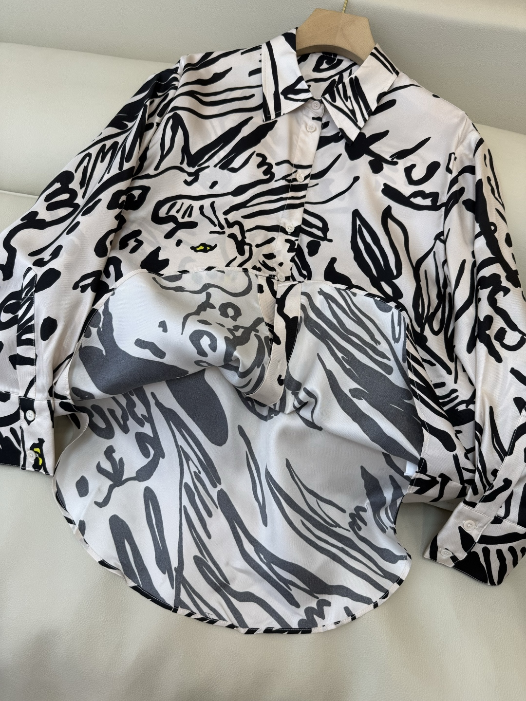 BS1058#新款衬衫💕Max mara 斑马纹 100% 斜纹真丝印花长袖衬衫 36-42