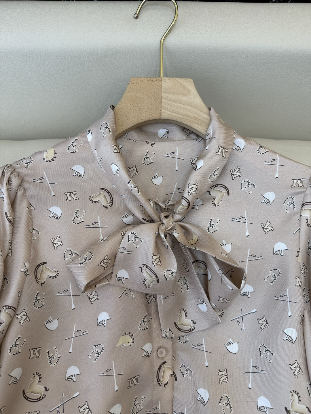 BS1076#新款衬衫💕Max 1100% 真丝斜纹印花 长袖蝴蝶结印花衬衫 红色 杏色 36-42