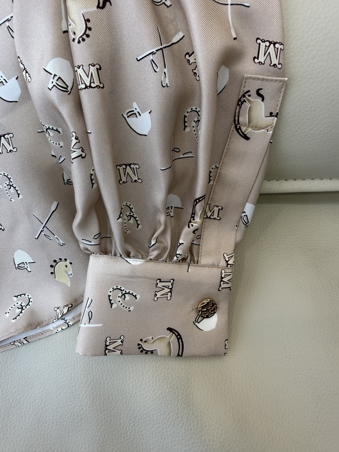 BS1076#新款衬衫💕Max 1100% 真丝斜纹印花 长袖蝴蝶结印花衬衫 红色 杏色 36-42