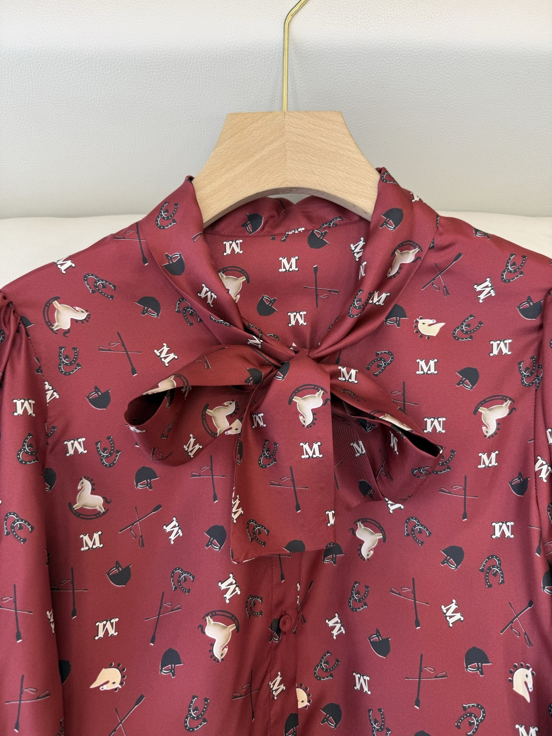 BS1076#新款衬衫💕Max 1100% 真丝斜纹印花 长袖蝴蝶结印花衬衫 红色 杏色 36-42