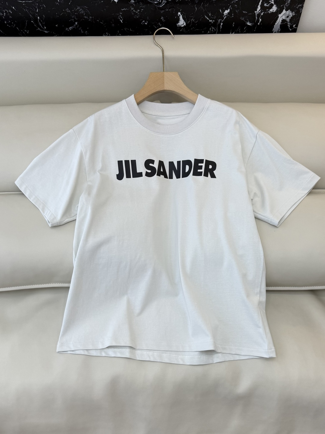 NO:717353,CK060# factory JIL SANDER minimalist style loose style printed letter logo short-sleeved T-shirt four colors SML,,jil sander,T-shirt,tees,t-shirt,19860909CK060#工厂 JIL SANDER 极简风 宽松款 印花字母logo 短袖T恤 四色 SML,,jil sander,T-shirt,tees，t-shirt,,Women's clothing