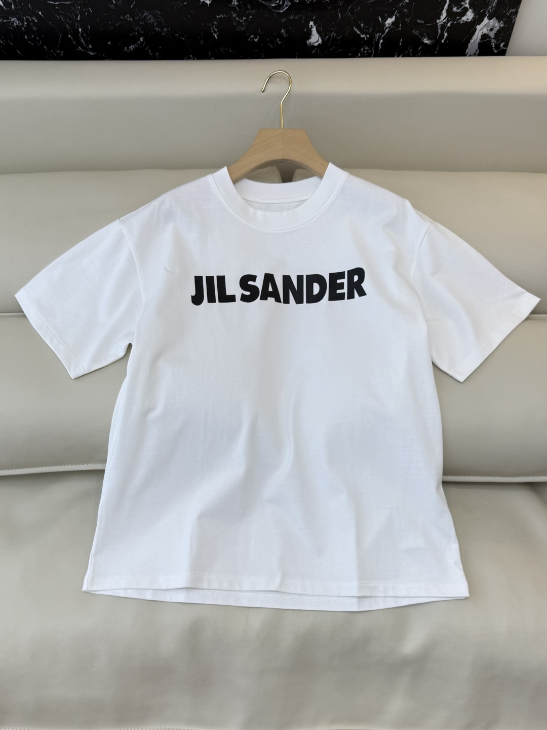 NO:717351,CK060# factory special JIL SANDER minimalist style loose style printed letter logo short-sleeved T-shirt four colors SML,,jil sander,T-shirt,tees,t-shirt,19860909CK060#工厂特 JIL SANDER 极简风 宽松款 印花字母logo 短袖T恤 四色 SML,,jil sander,T-shirt,tees，t-shirt,,Women's clothing