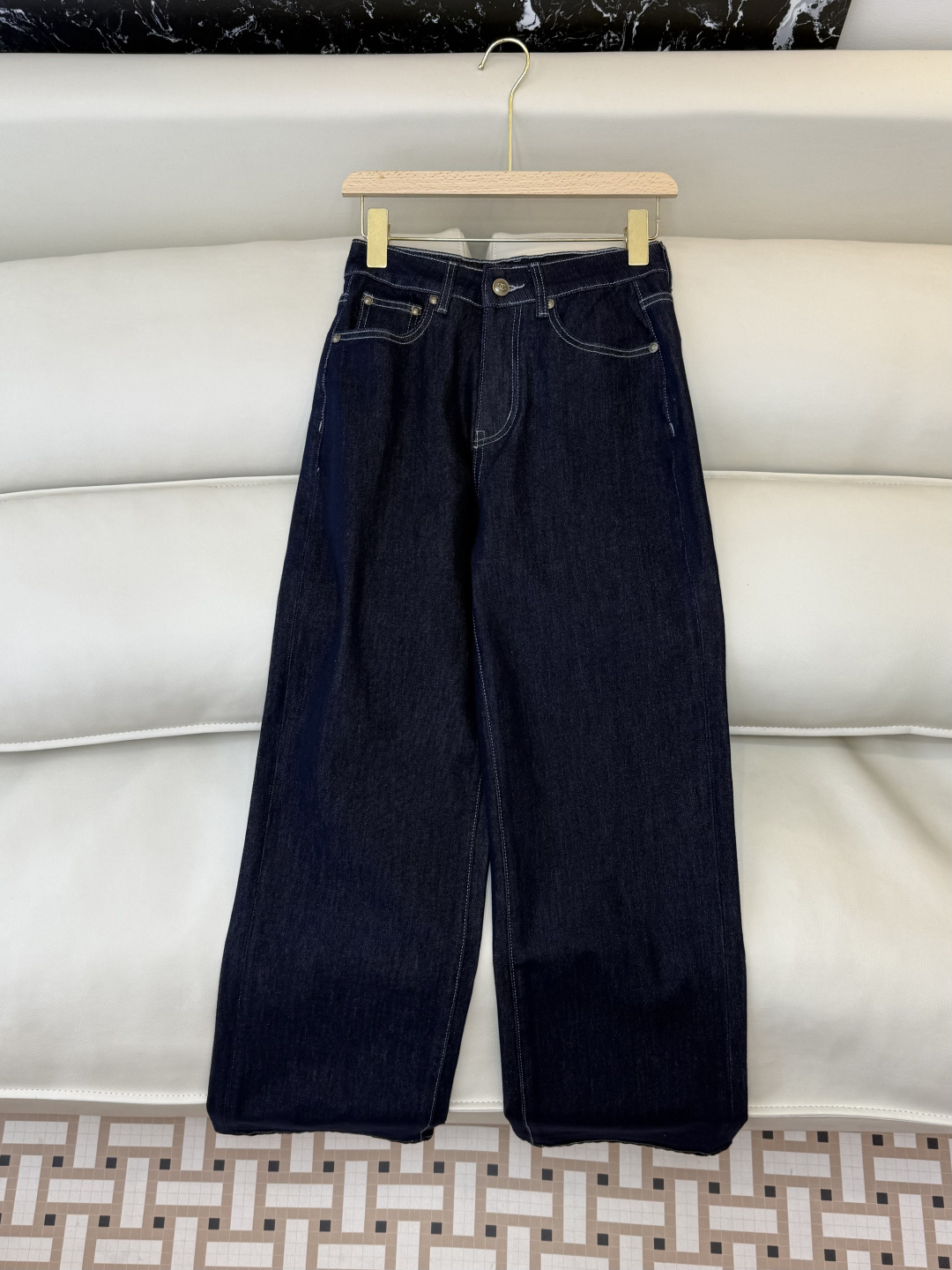 NO:717364,CX0180#New Jeans P ch Xiaoxiangfeng Denim Cotton Slimming Jeans Dark Blue 26-30 Sizes,,jeans,19860909CX0180#新款牛仔裤P ch 小香风 牛仔棉显瘦牛仔裤 深蓝色 26-30码,,jeans,,Women's clothing