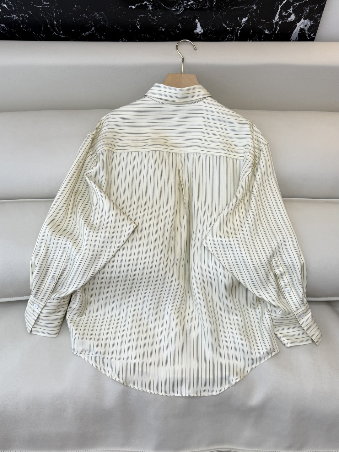 QD8005新款衬衫🌾Toteme 100% 真丝 桑蚕丝 条纹印花长袖衬衫 三色 SMLXL