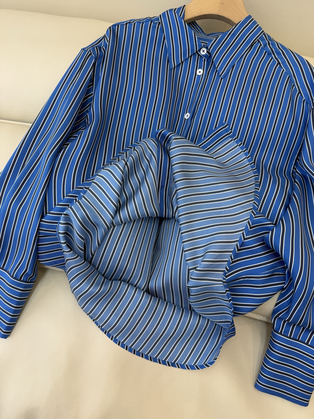 QD8005新款衬衫🌾Toteme 100% 真丝 桑蚕丝 条纹印花长袖衬衫 三色 SMLXL