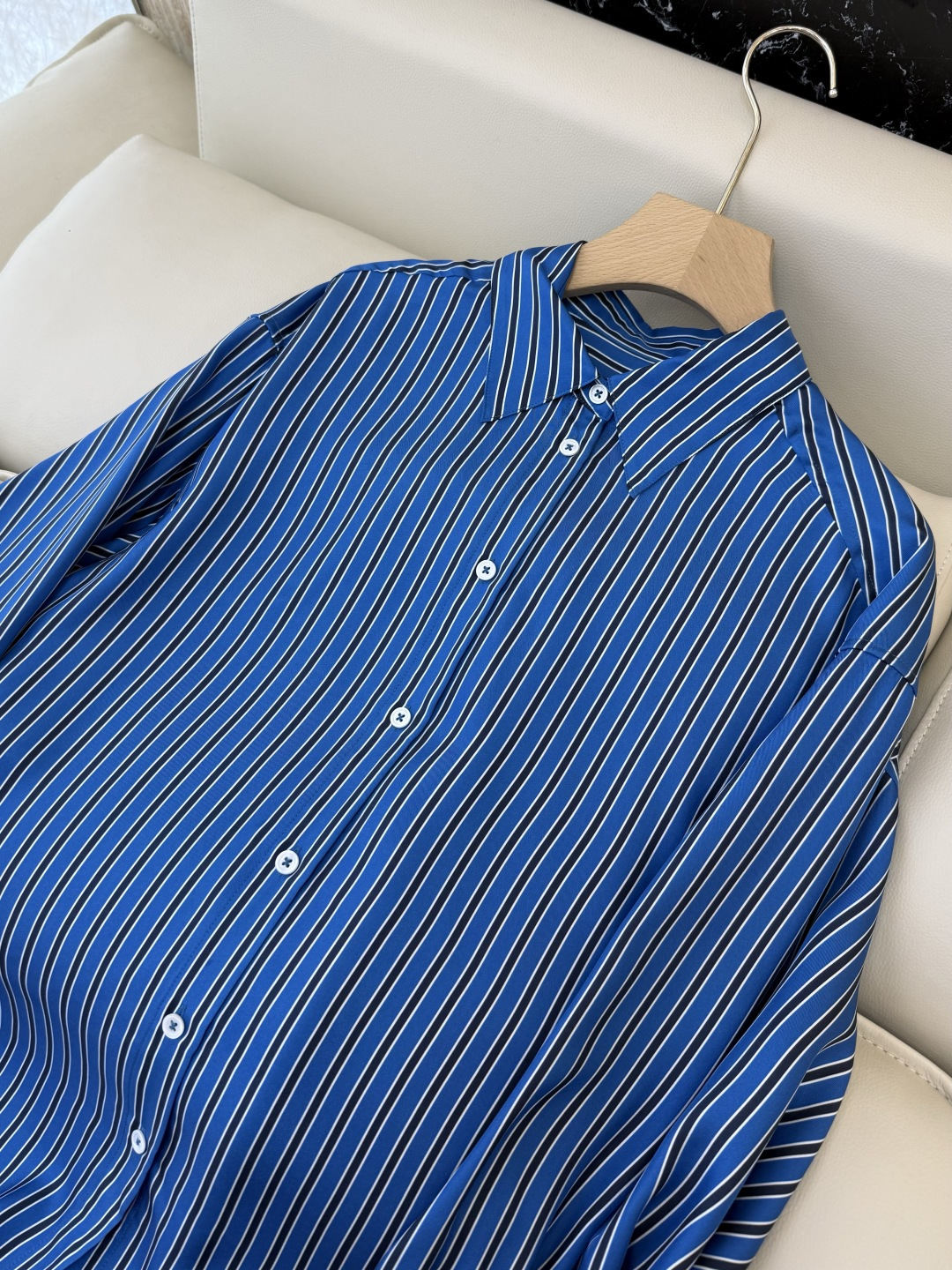 QD8005新款衬衫🌾Toteme 100% 真丝 桑蚕丝 条纹印花长袖衬衫 三色 SMLXL