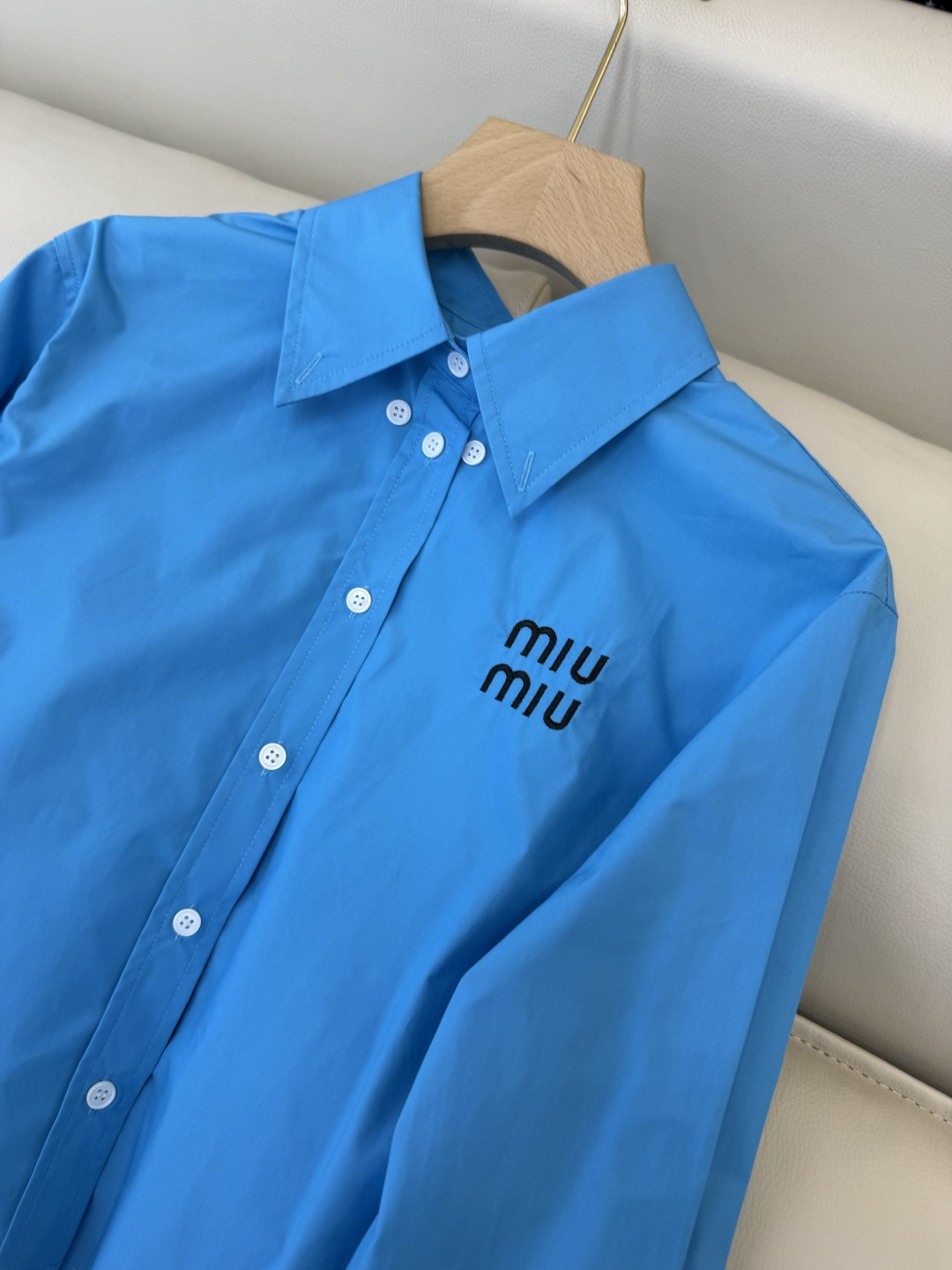CY094#新款衬衫。miu家 字母绣花 长袖 衬衫 白色 蓝色 SML