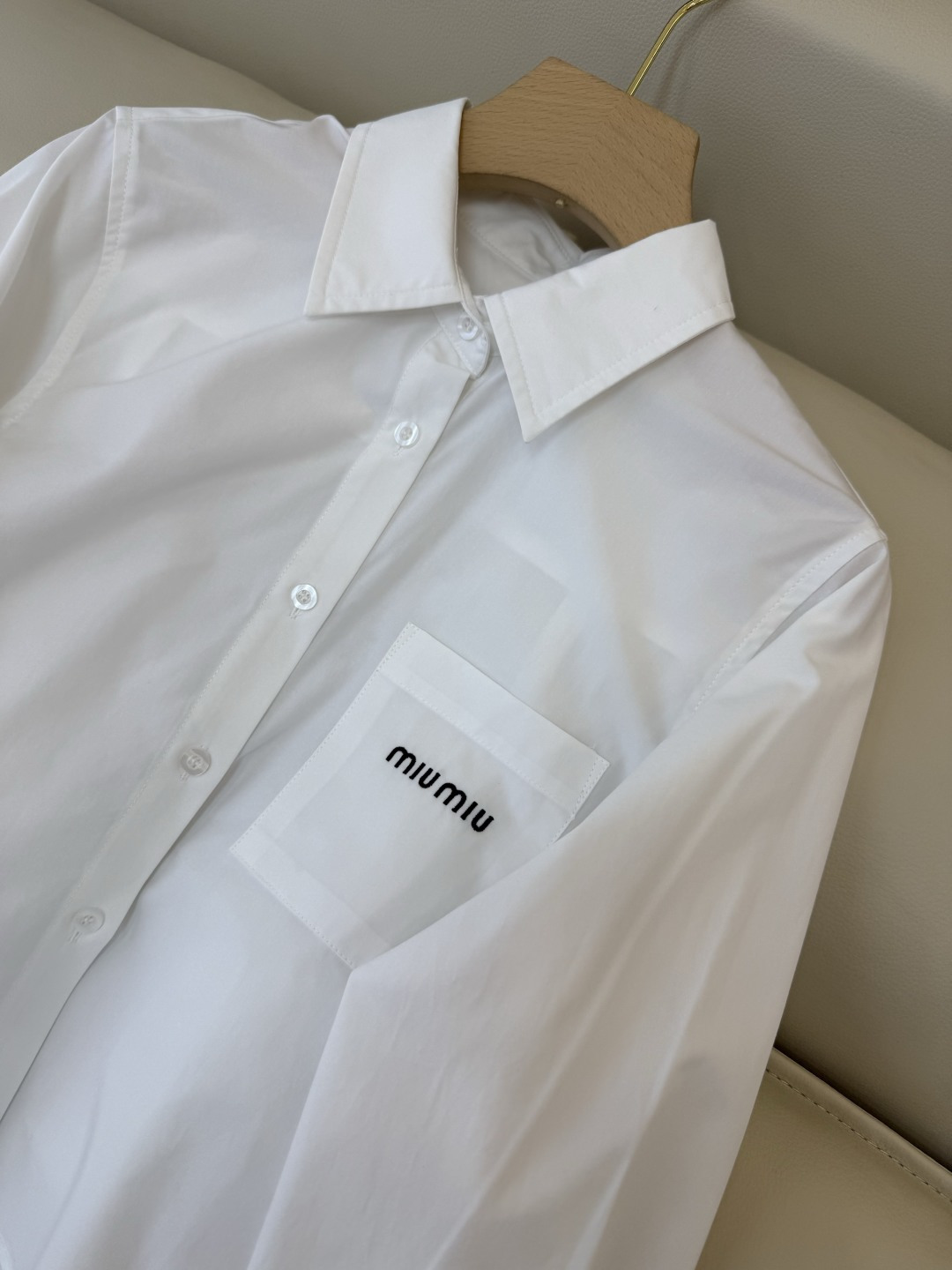 CY096#新款衬衫。miu家 字母绣花 修身长袖 衬衫 白色 条纹蓝 SM L