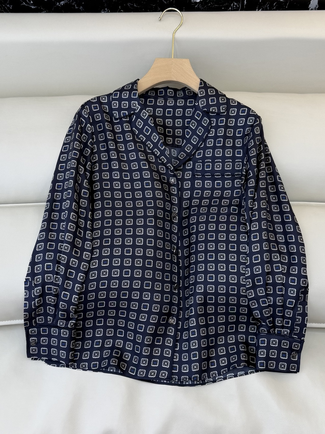 NO:722588,BS1112# New silk shirt Max mara printed silk shirt SMLXL, Max Mara-clothing, shirts, real silk,19860909BS1112#新款真丝衬衫 Max mara 印花 真丝衬衫 SMLXL,麦丝玛拉-服装,shirts,real silk,,Women's clothing