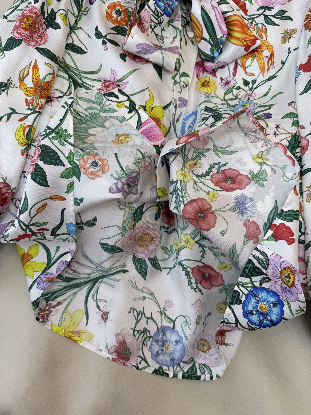 BS1115#新款衬衫💕gucci 印花 100% 斜纹真丝 蝴蝶结长袖衬衫 SMLXL