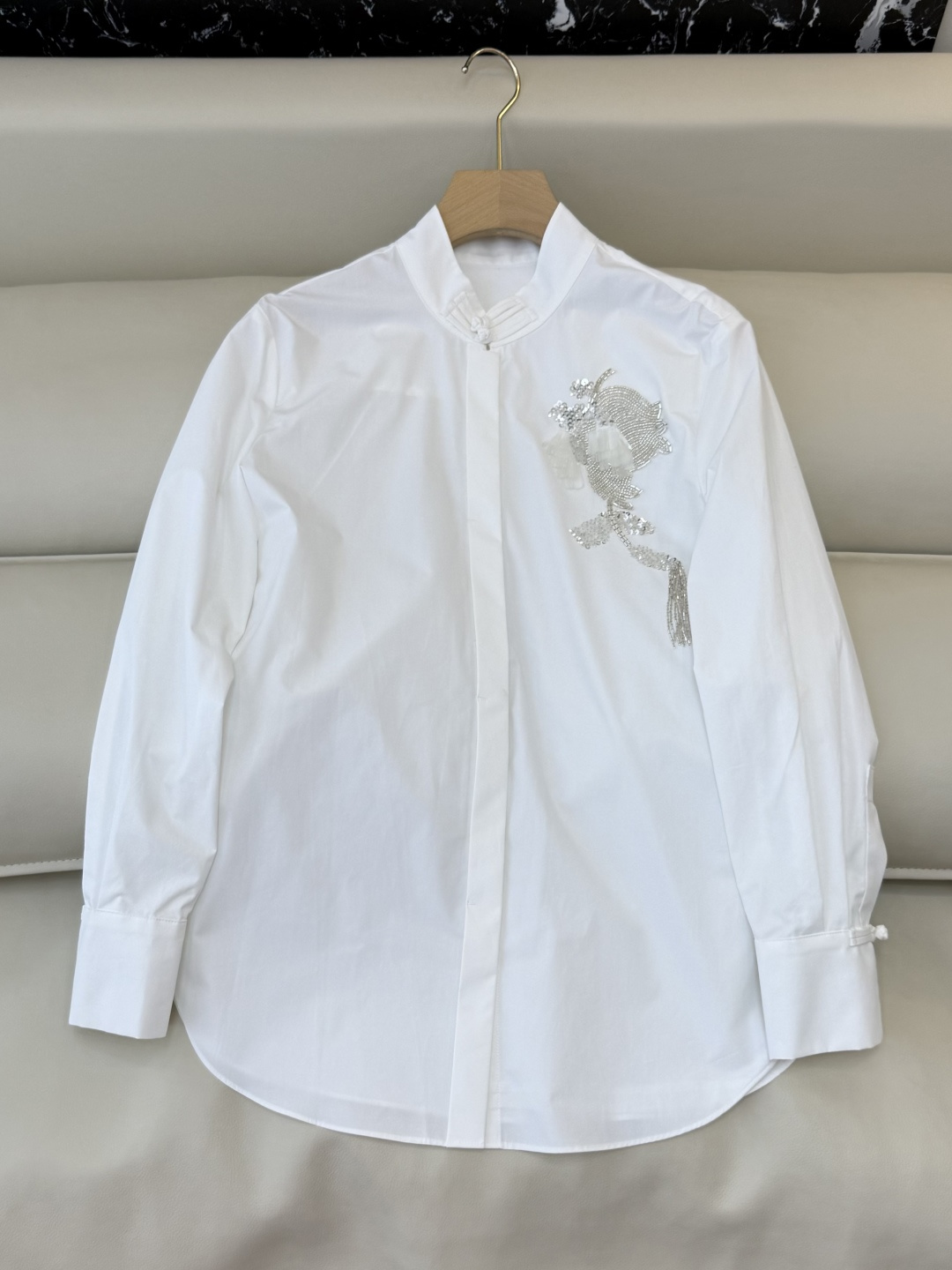 NO:733446,BS1097# New style shirt, Chinese style, sequin embroidery, button, long-sleeved white shirt, SMLXL,,shirts,19860909BS1097#新款衬衫 国风 珠片绣花 盘扣 长袖白衬衫 SMLXL,,shirts,,Women's clothing