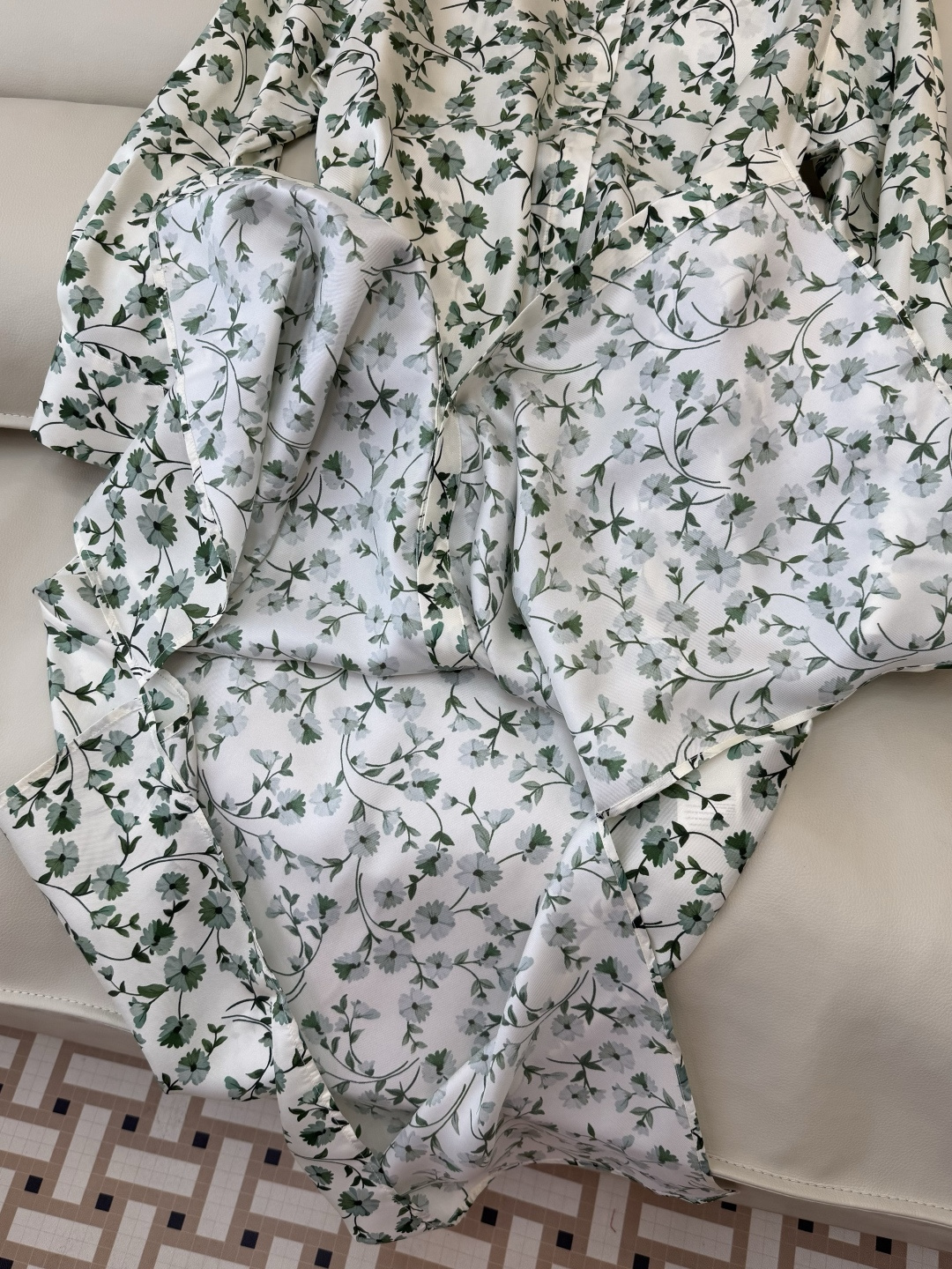 BS1108#新款连衣裙💕Max mara 碎花印花 100% 斜纹真丝印花长袖连衣裙 配腰带 36/3