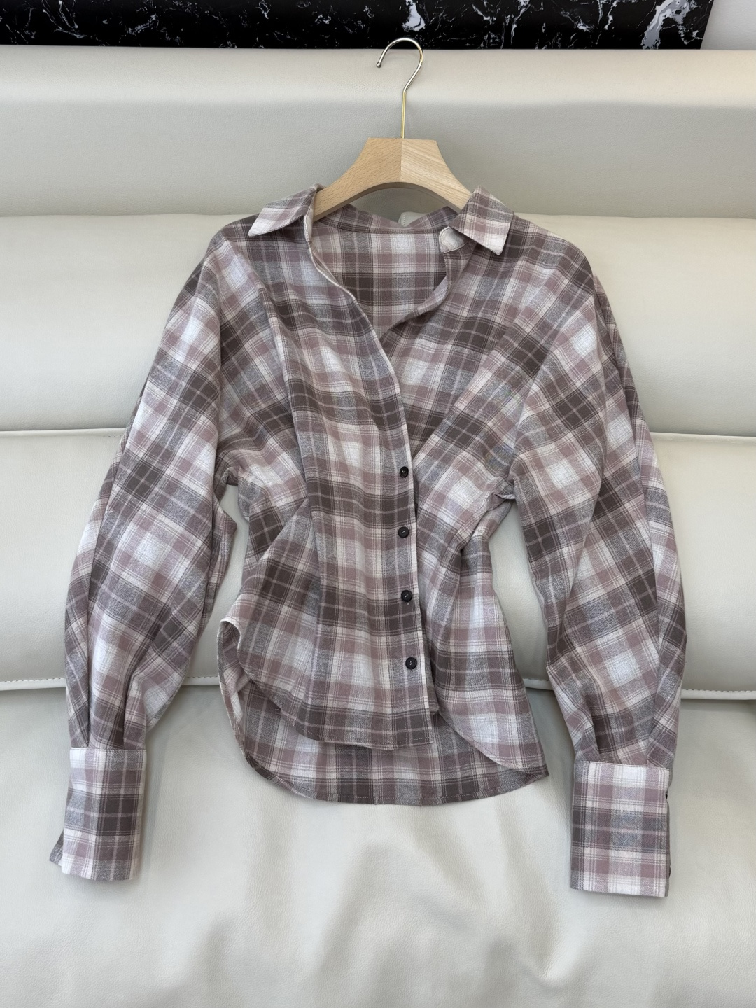 NO:734110,LZ26019B# New shirt 30 silk 70 cotton silk cotton plaid long-sleeved shirt top S ML,,shirts,real silk,19860909LZ26019B#新款衬衫 30 真丝 70 棉 真丝棉 格纹长袖衬衫上衣 S ML,,shirts,real silk,,Women's clothing
