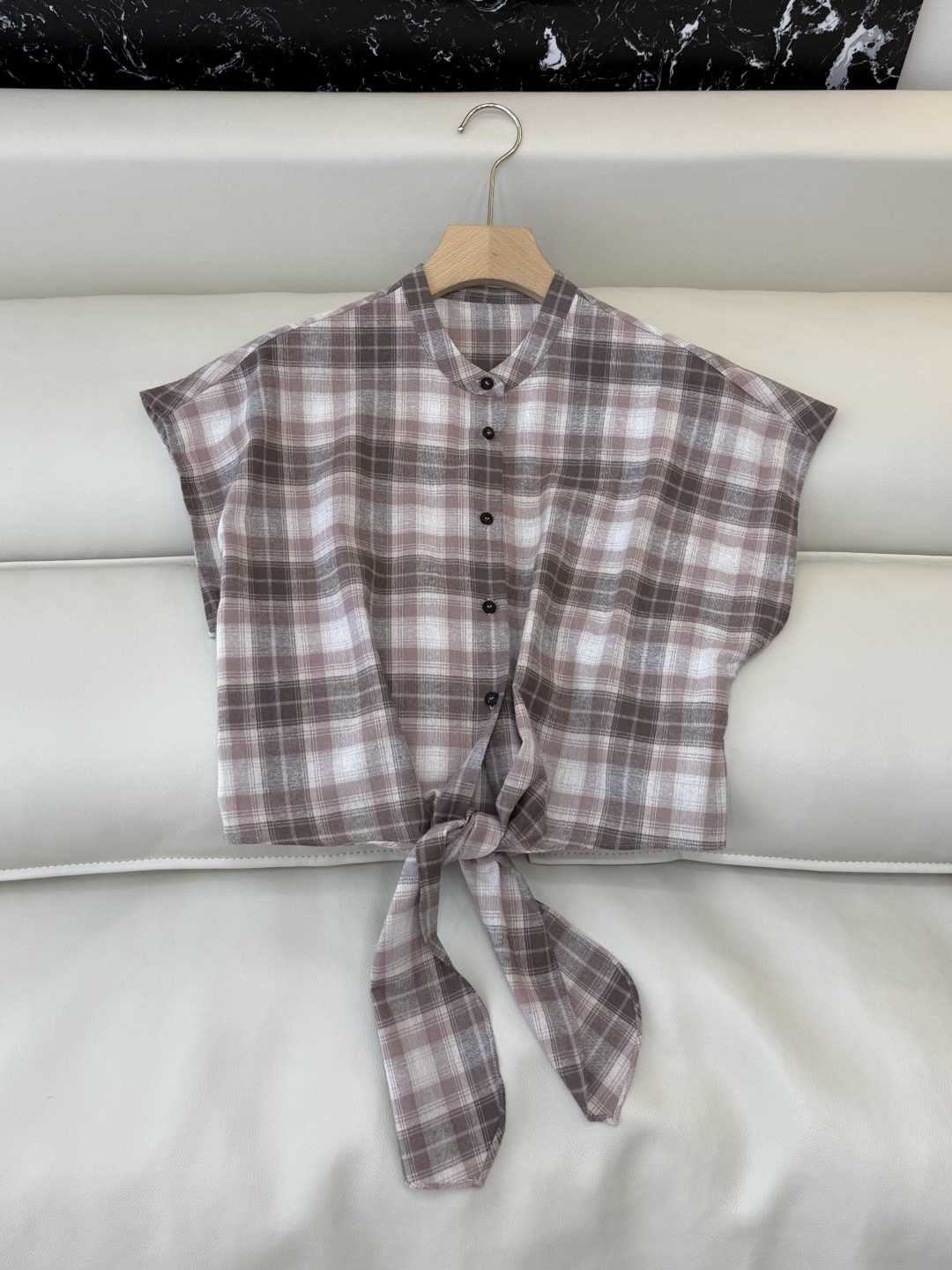 NO:734118,LZ26019A# New shirt 30 silk 70 cotton silk cotton plaid short-sleeved shirt top S ML,,shirts,T-shirt,real silk,19860909LZ26019A#新款衬衫 30 真丝 70 棉 真丝棉 格纹短袖衬衫上衣 S ML,,shirts,T-shirt,real silk,,Women's clothing