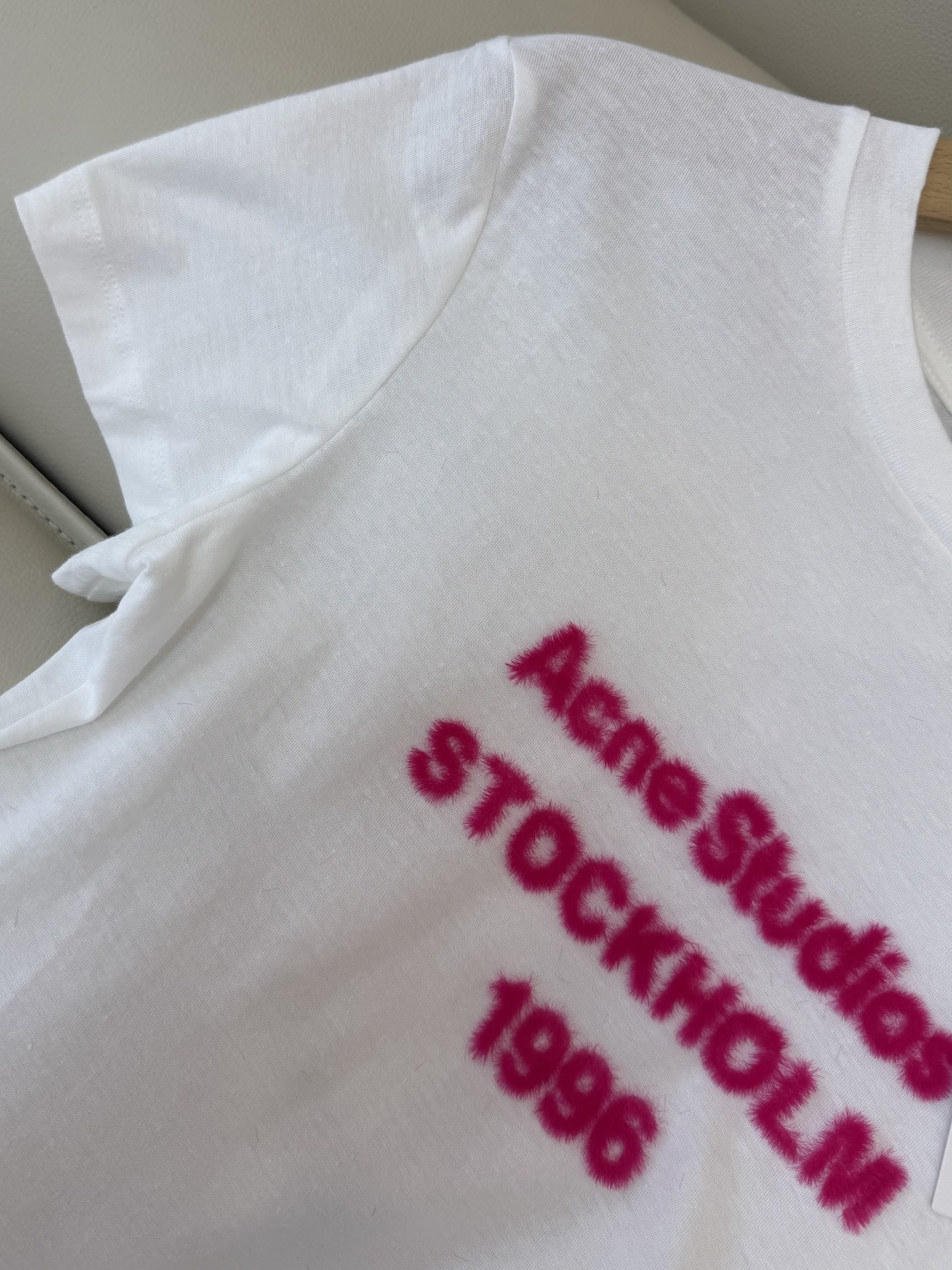 QG0155#新款T恤⚠️特批170‼️Acne 字母植绒 短袖T恤 深灰色 白色 SML