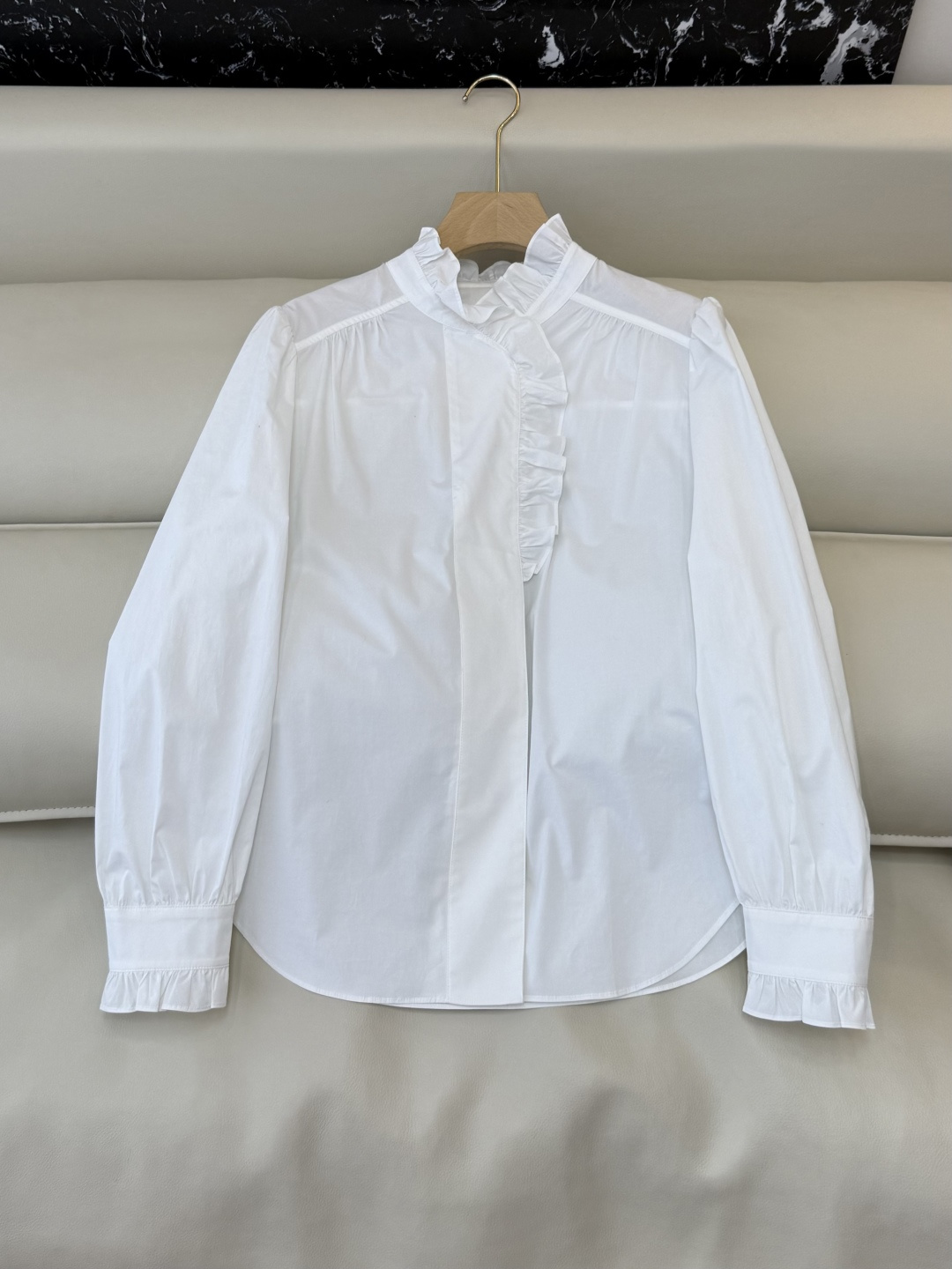 NO:735049,AD059# Long-sleeved shirt factory special three-dimensional fungus edge long-sleeved shirt white SML,,shirts,19860909AD059#长袖衬衫工厂特 立体 木耳边 长袖衬衫 白色 SML,,shirts,,Women's clothing