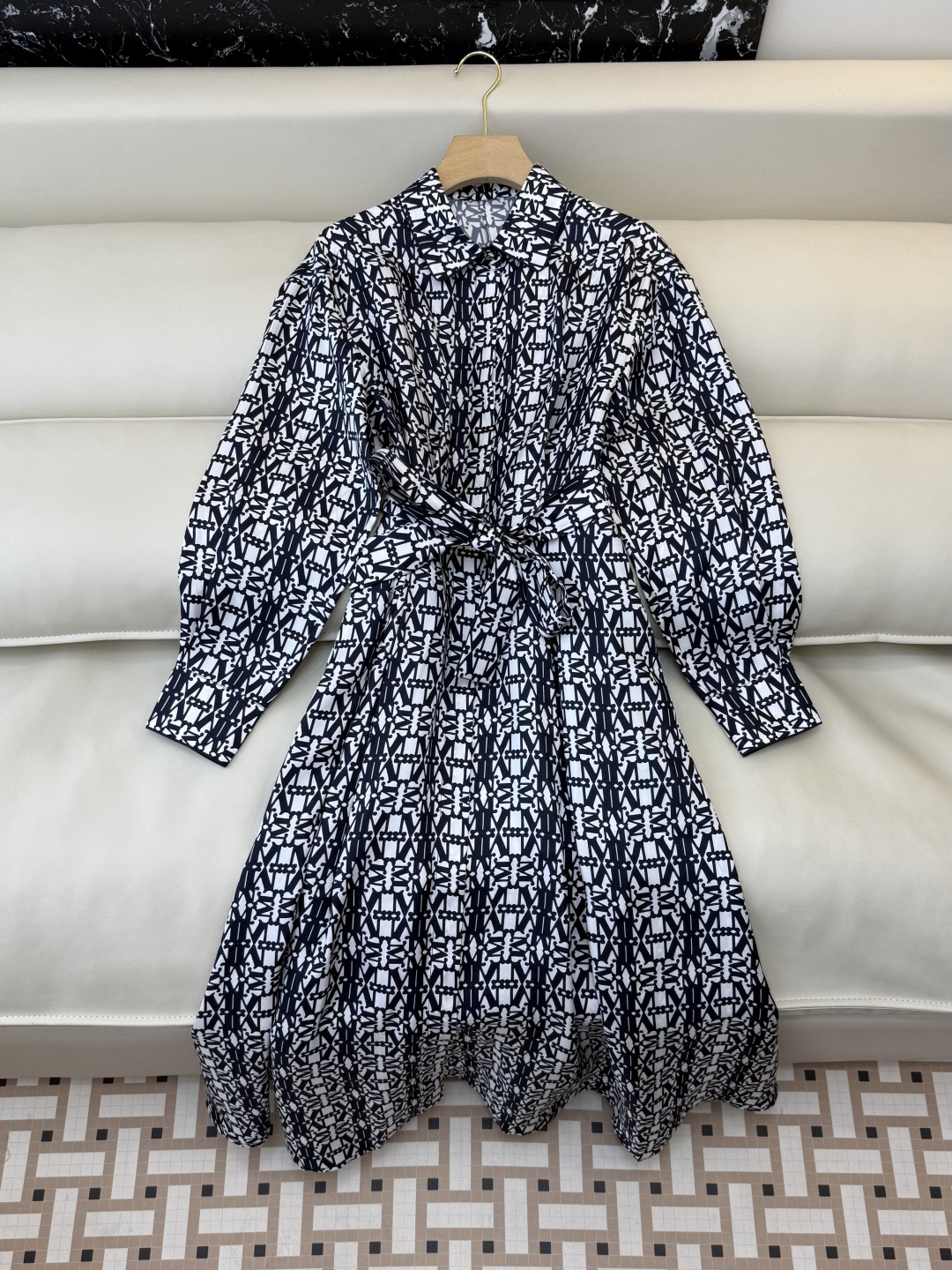 NO:735042,YO030# New silk skirt P Max mara top version silk twill print long-sleeved silk dress 36/38/40/42,,skirts,real silk,19860909YO030#新款真丝裙P Max mara 顶级版 真丝 斜纹印花 长袖真丝连衣裙 36/38/40/42,,skirts,real silk,,Women's clothing