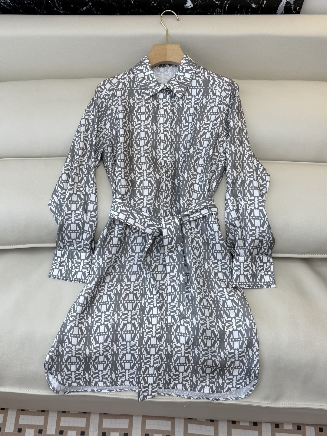 NO:735047,YO031# New silk skirt P Max mara top version silk twill print long-sleeved silk dress 36/38/40/42,,skirts,real silk,19860909YO031#新款真丝裙P Max mara 顶级版 真丝 斜纹印花 长袖真丝连衣裙 36/38/40/42,,skirts,real silk,,Women's clothing