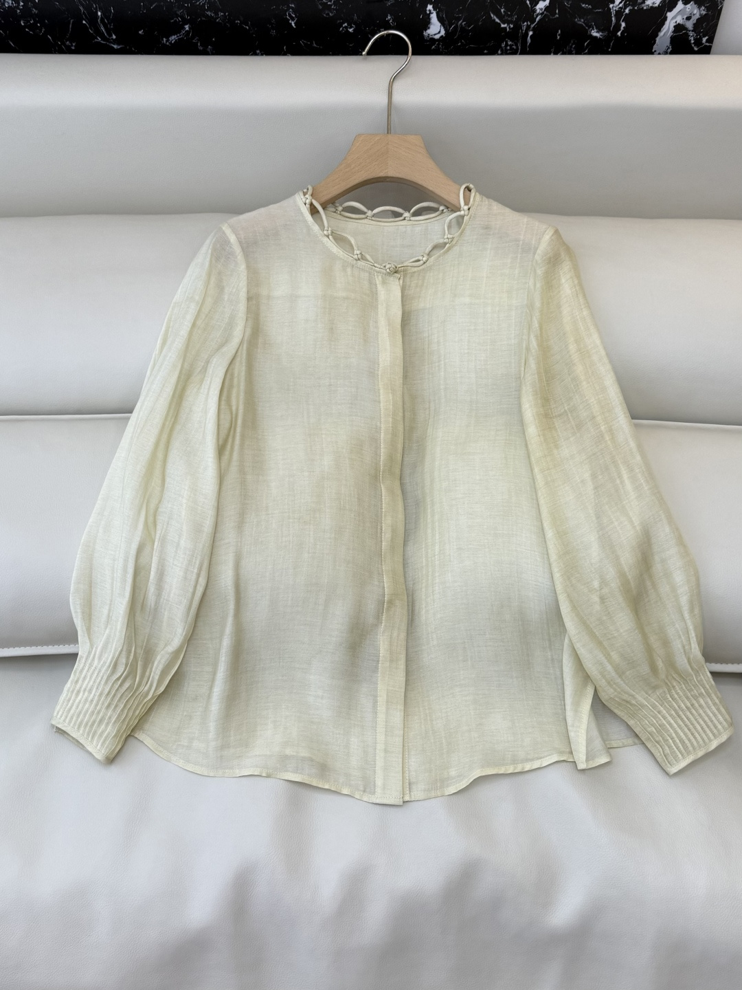 NO:735959,FY094# New shirt factory special 50 Tencel 50 linen long-sleeved shirt two colors SMLXL,,shirts,19860909FY094#新款衬衫工厂特 50天丝50麻 长袖衬衫 两色 SMLXL,,shirts,,Women's clothing