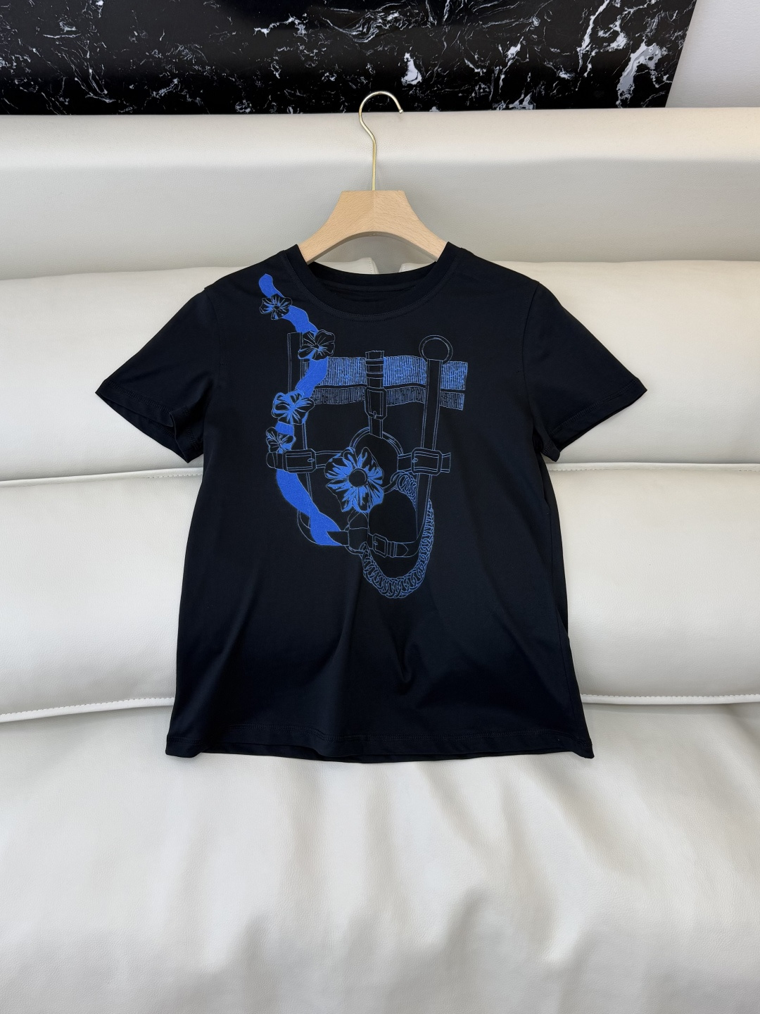 NO:736350,QG0157# New T-shirt Factory Special H Home Hermes Exclusive Edition Printed Short-sleeved T-shirt Black White Cherry Red SML,,hermes,T-shirt,tees,t-shirt,19860909QG0157#新款T恤工厂特 H家 爱马仕 独家版 印花 短袖T恤 黑色 白色 樱桃红 SML,,hermes,T-shirt,tees，t-shirt,,Women's clothing