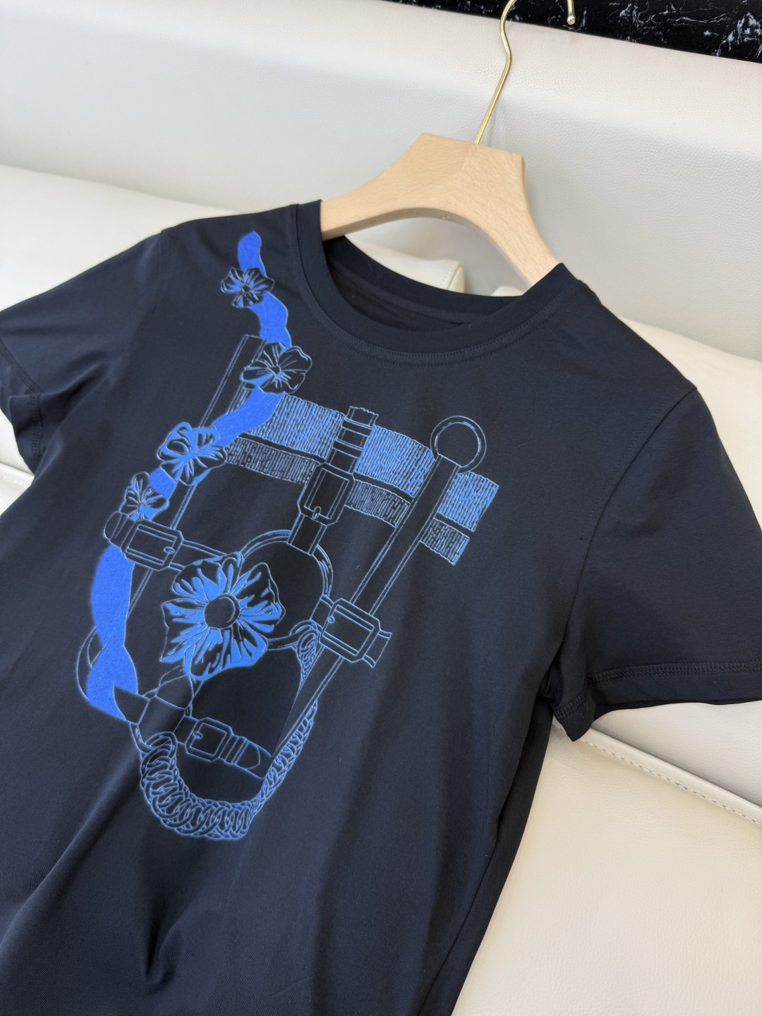 QG0157#新款T恤⚠️‼️H家 爱马仕 独家版 印花 短袖T恤 黑色 白色 樱桃红 SML