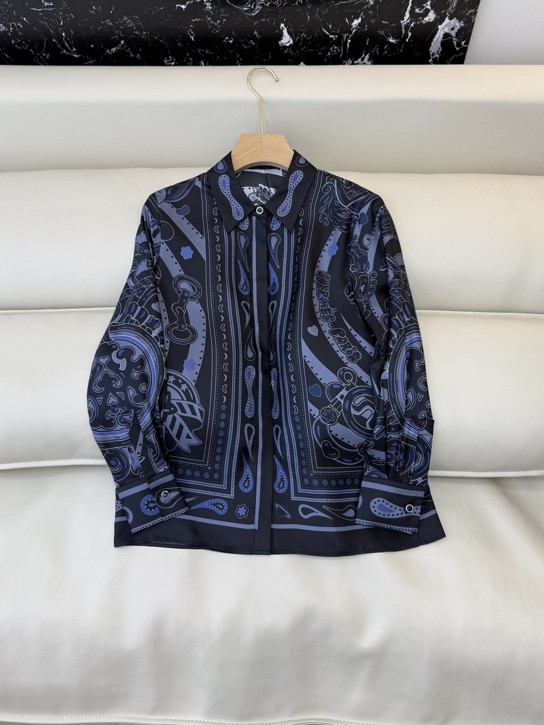NO:722628,BS1015# New Shirt H Home Hermès positioning printing twill silk silk long-sleeved shirt 36/38/40/42, Hermes-clothing, hermes, shirts, real silk,19860909BS1015#新款衬衫 H家 爱马仕 定位印花 斜纹真丝 真丝长袖衬衫 36/38/40/42,爱马仕-服装,hermes,shirts,real silk,,Women's clothing