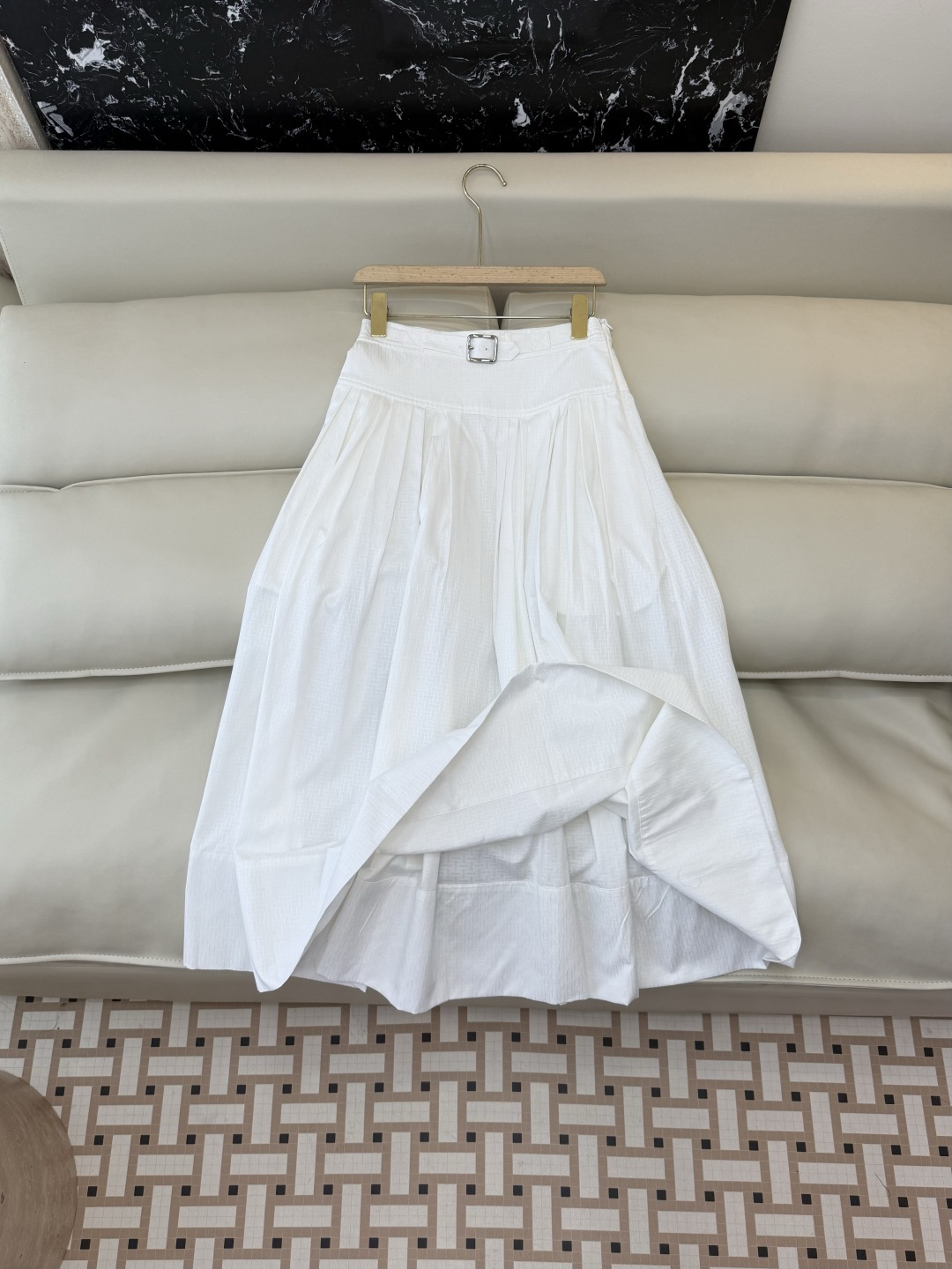 QGL041#新款套装💕Hermes H家 爱马仕 H字母暗纹 短袖衬衫➕长半裙 套装 黑色 燕麦咖色 