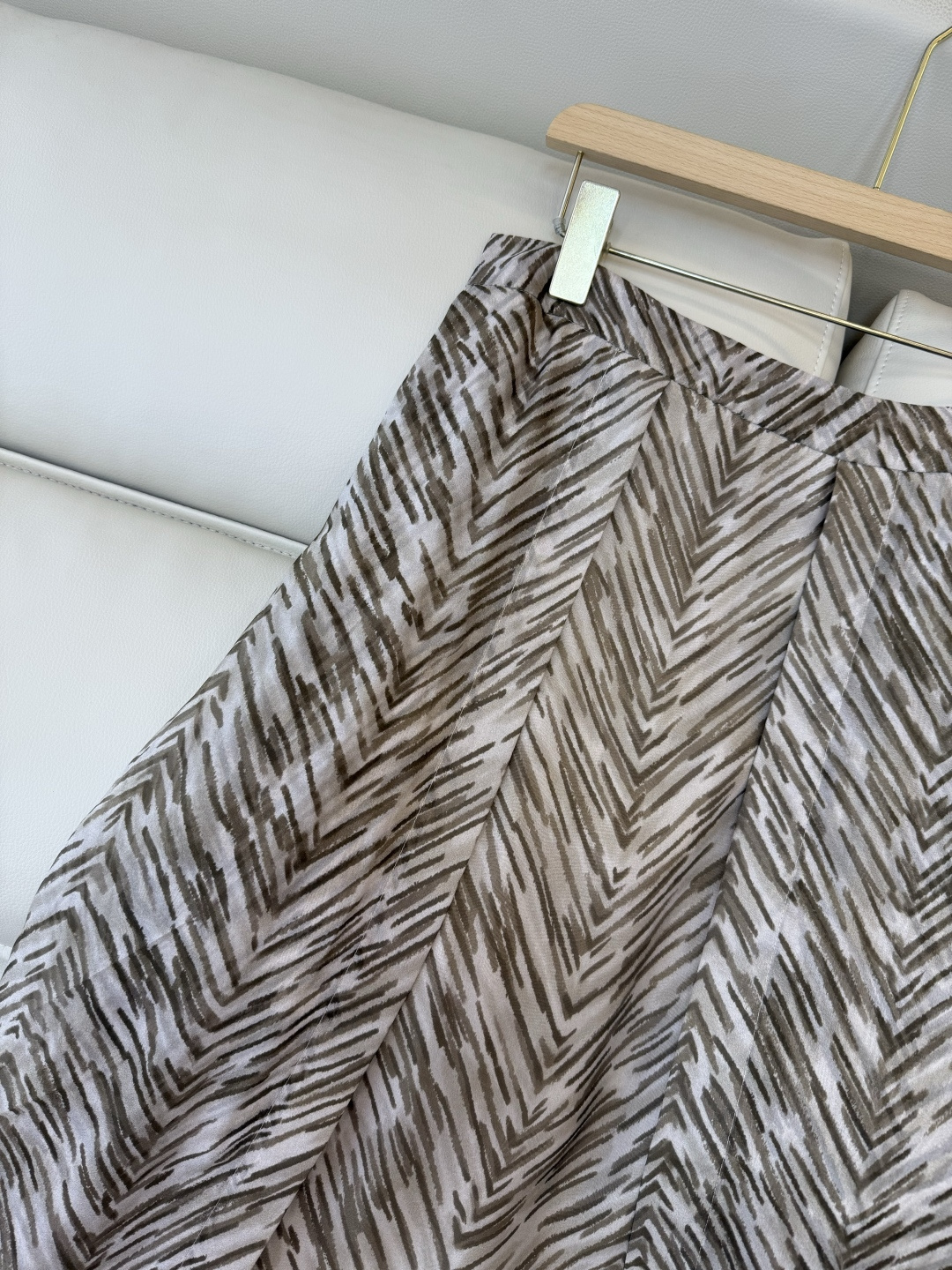 LZ26011#新款半裙🌾BC 大爆款 30%桑蚕丝 真丝飘逸长半裙 两色 SML