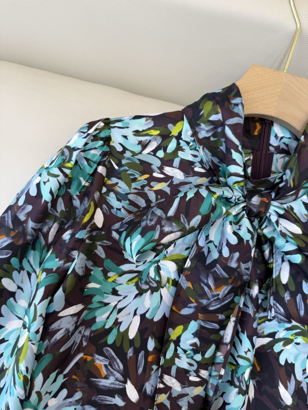 BS1118#新款衬衫💕gucci 烟花爆美图 真丝 蝴蝶结 印花上衣 36-42