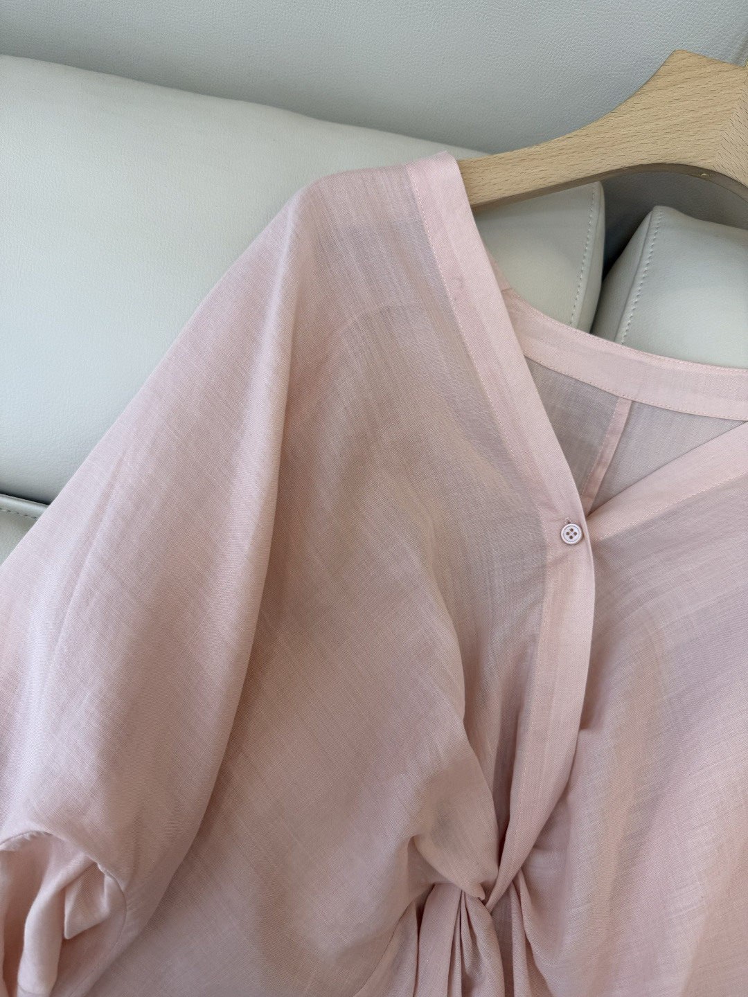 LZ26020#新款衬衫🌾BC 42% 苎麻 显瘦 V领 长袖衬衫 粉色 咖色 白色 SML