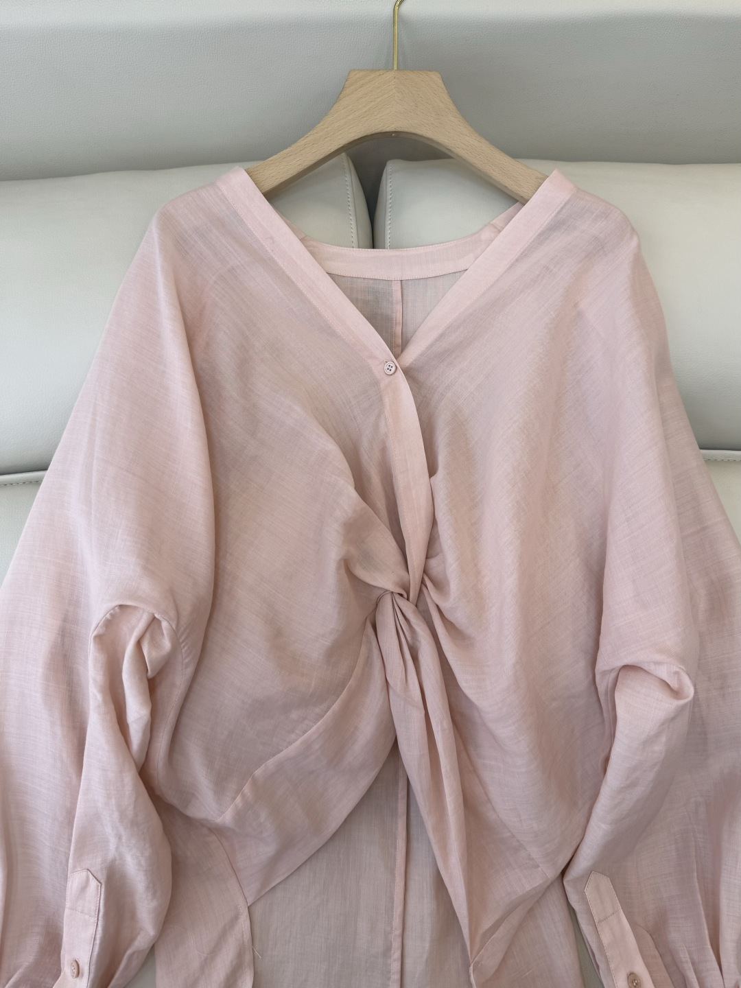 LZ26020#新款衬衫🌾BC 42% 苎麻 显瘦 V领 长袖衬衫 粉色 咖色 白色 SML