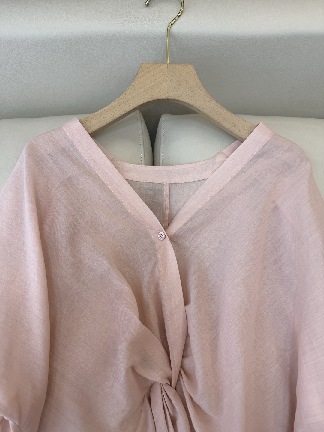 LZ26020#新款衬衫🌾BC 42% 苎麻 显瘦 V领 长袖衬衫 粉色 咖色 白色 SML