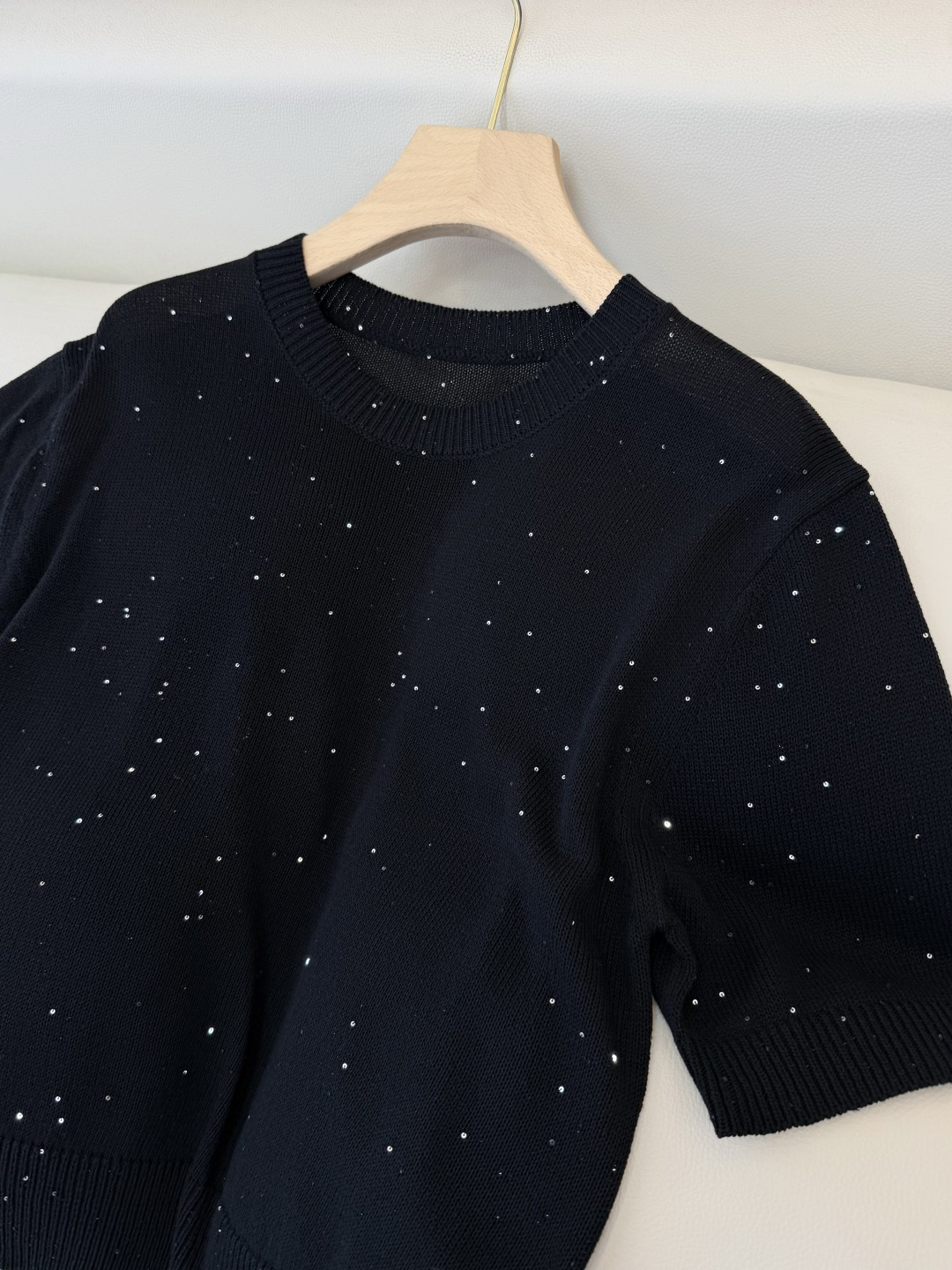 LZM26006#新款针织‼️BC 珠片纱 短袖针织上衣 三色 SML