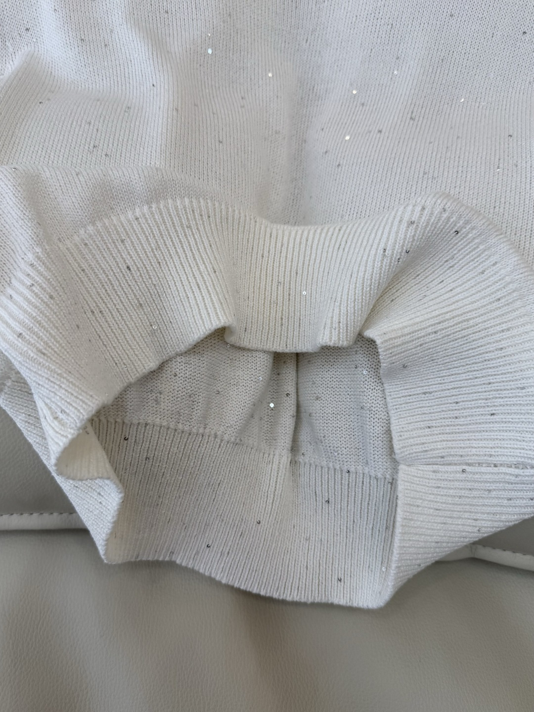 LZM26006#新款针织‼️BC 珠片纱 短袖针织上衣 三色 SML