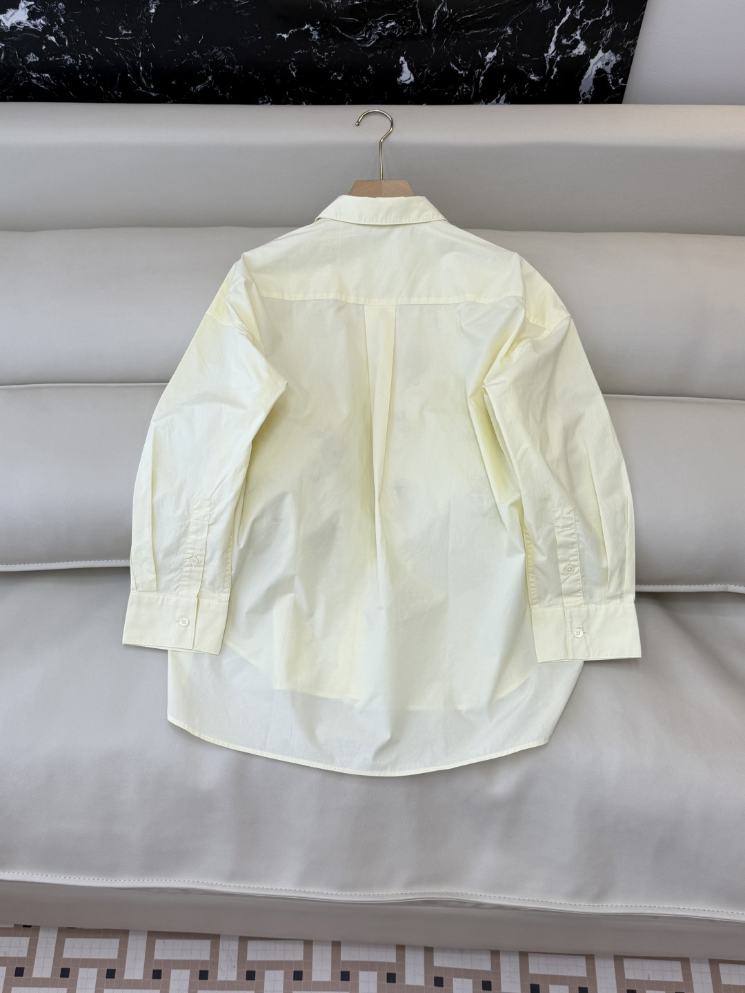 BM001#新款衬衫‼️L家 镂空绣花 长袖衬衫 三色 SML