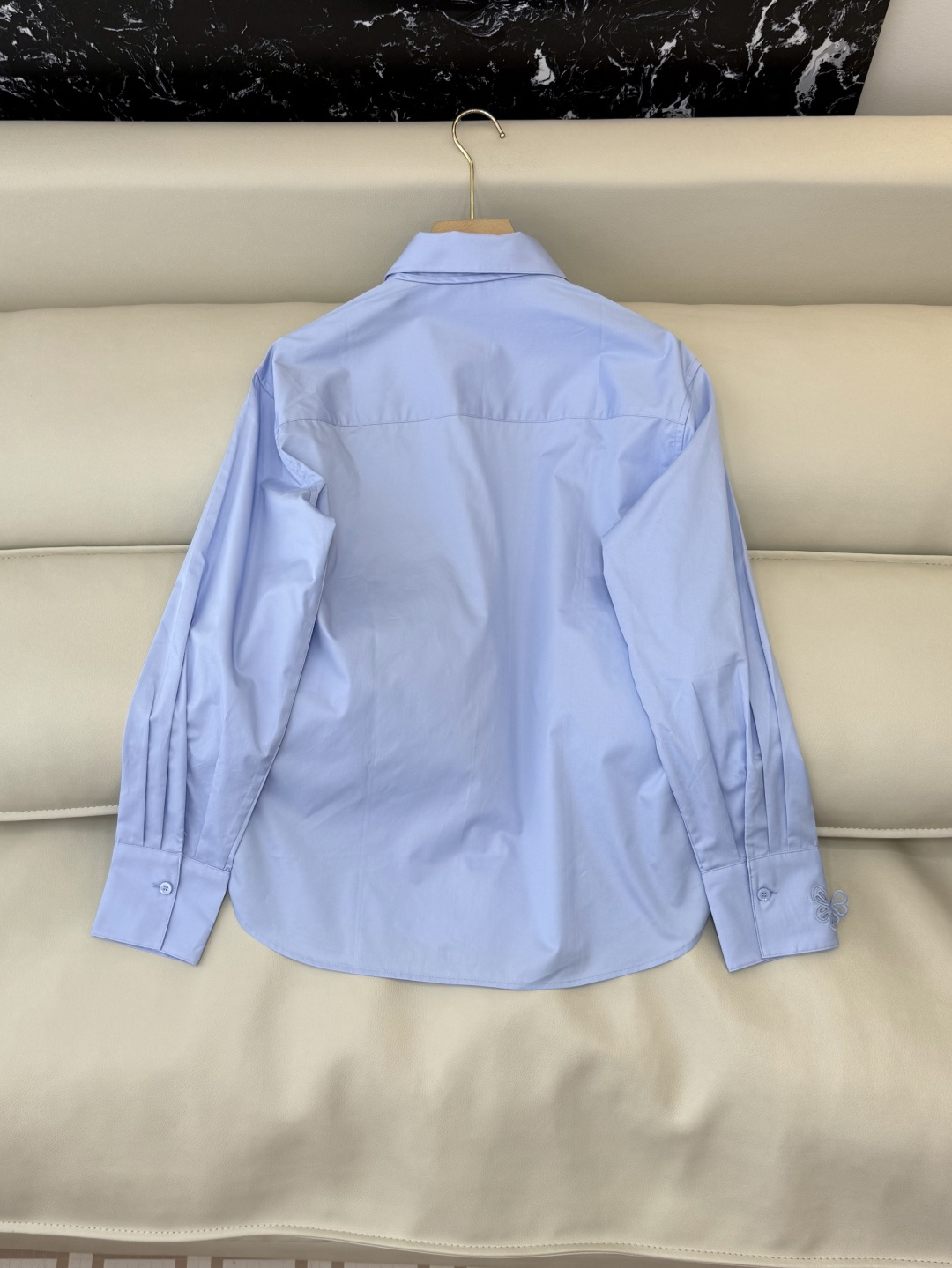 BM003#新款衬衫‼️GU 镂空绣花 长袖衬衫 白色 蓝色 SML