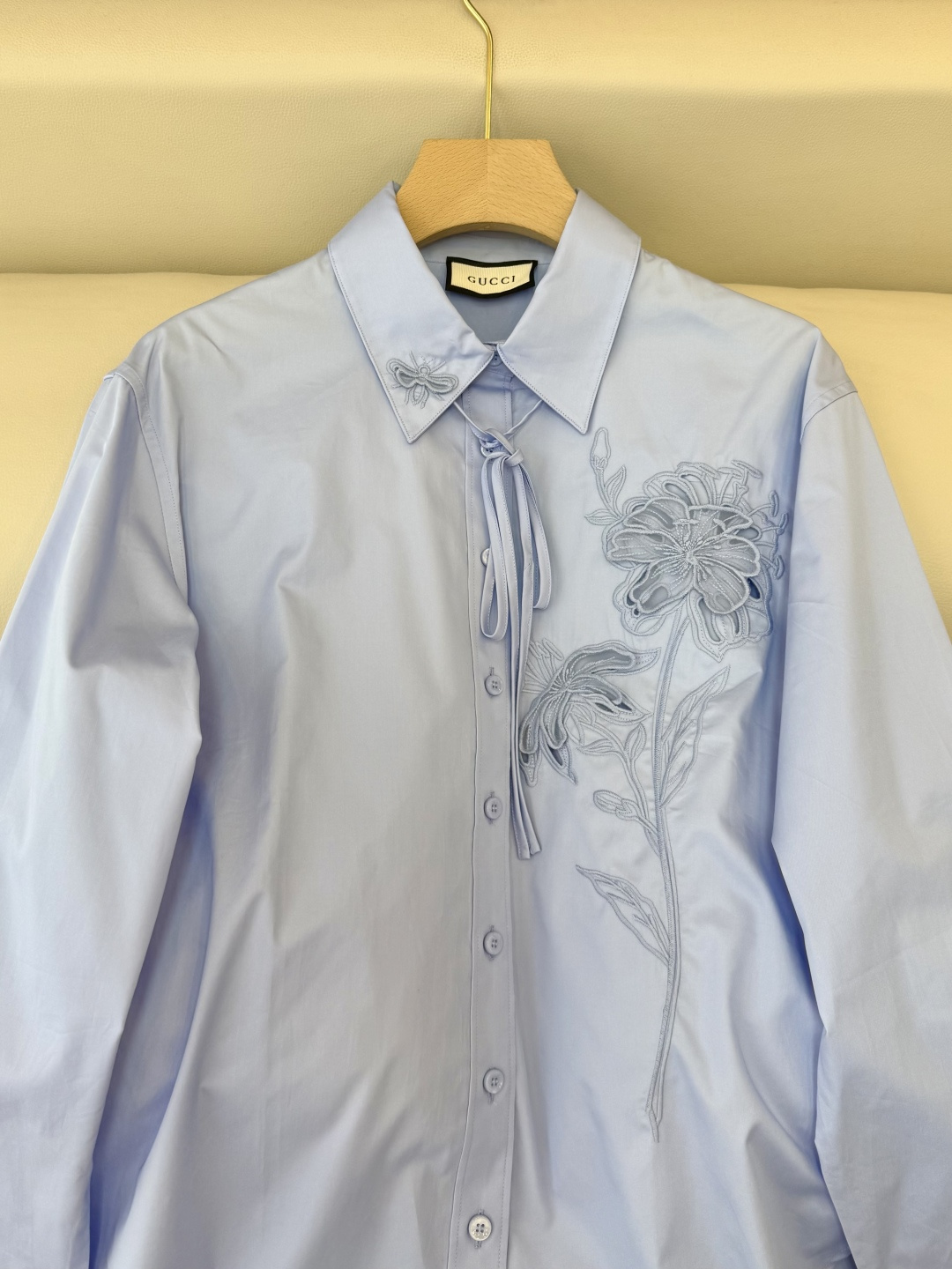 BM003#新款衬衫‼️GU 镂空绣花 长袖衬衫 白色 蓝色 SML