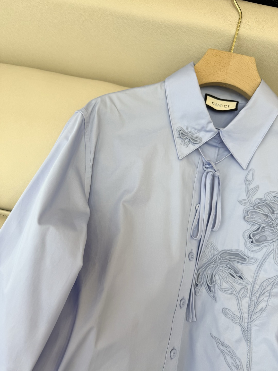 BM003#新款衬衫‼️GU 镂空绣花 长袖衬衫 白色 蓝色 SML