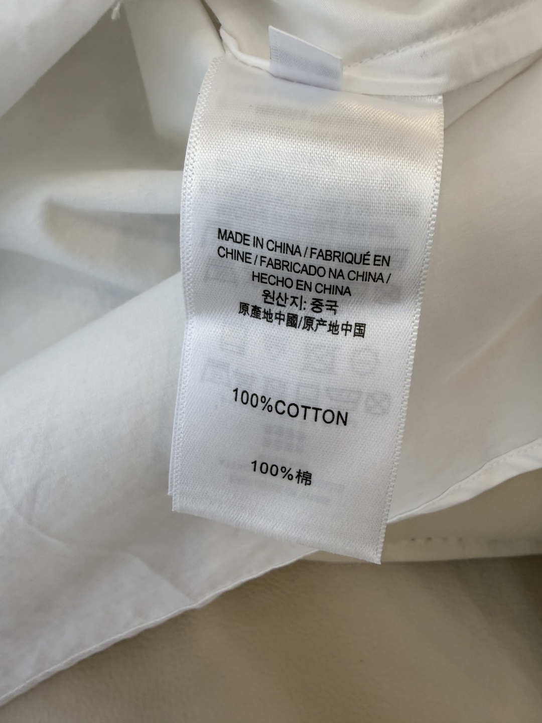 BM003#新款衬衫‼️GU 镂空绣花 长袖衬衫 白色 蓝色 SML