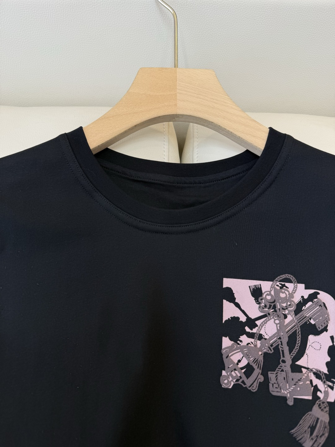 QG0163#新款T恤⚠️‼️H家 独家版 ‼️爱马仕 顶级版 印花 短袖T恤 黑色 白色 36/38/