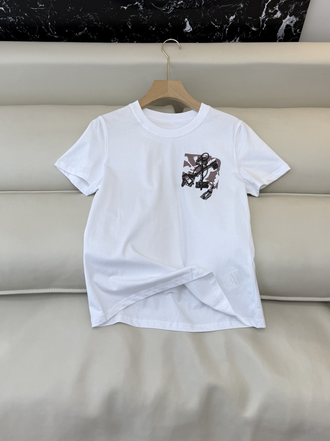 QG0163#新款T恤⚠️‼️H家 独家版 ‼️爱马仕 顶级版 印花 短袖T恤 黑色 白色 36/38/