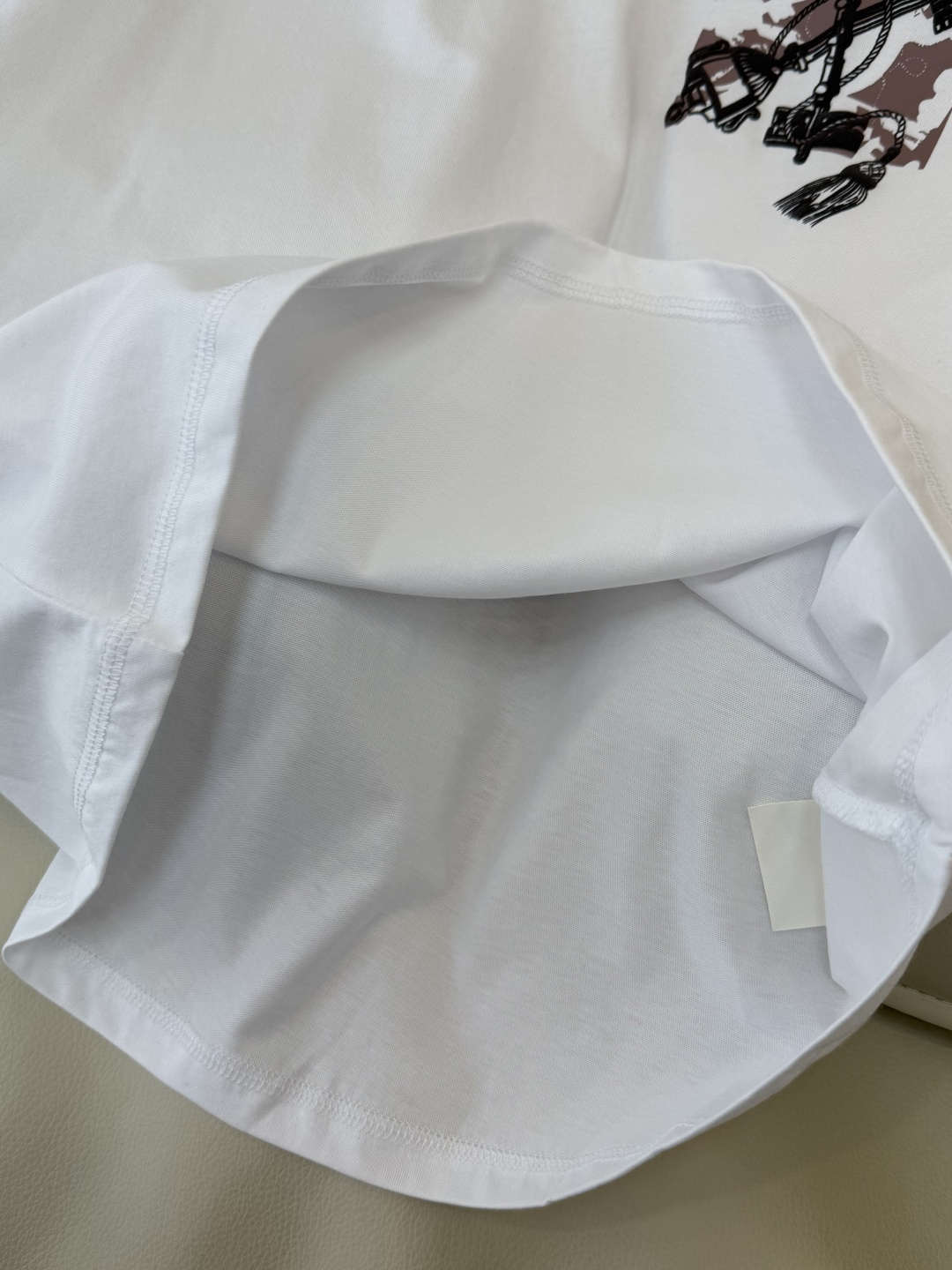 QG0163#新款T恤⚠️‼️H家 独家版 ‼️爱马仕 顶级版 印花 短袖T恤 黑色 白色 36/38/