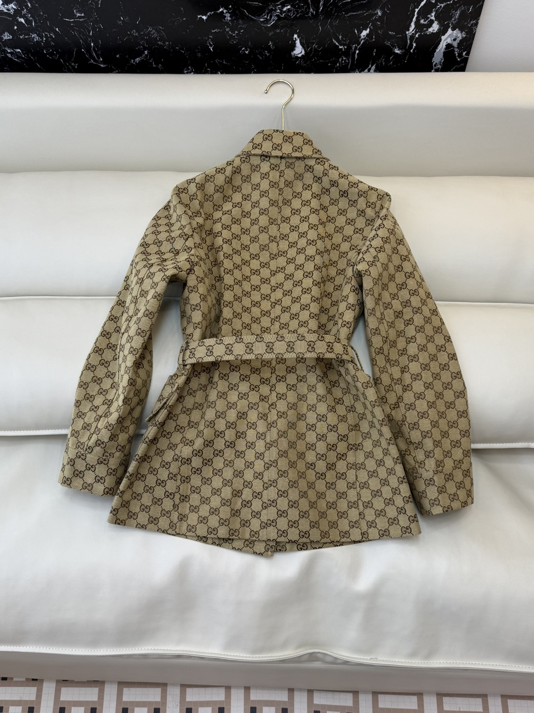 GU013#新款外套‼️GU 家 最新款 提花风衣款 外套 配腰带 SML