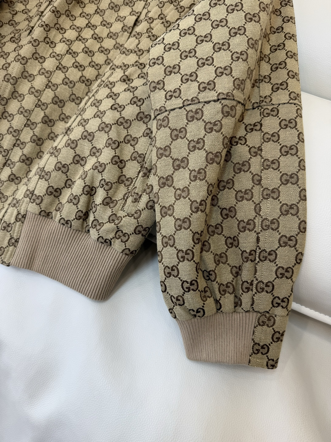 GU014#新款外套‼️GU 家 最新款 提花 宽松 外套 SML